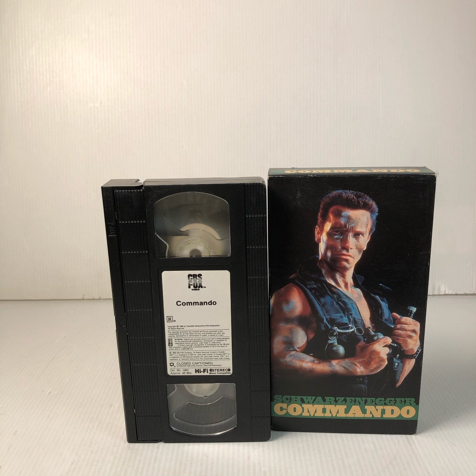 Commando VHS 1985 Action Arnold Schwarzenegger CBS FOX Hi-Fi Stereo