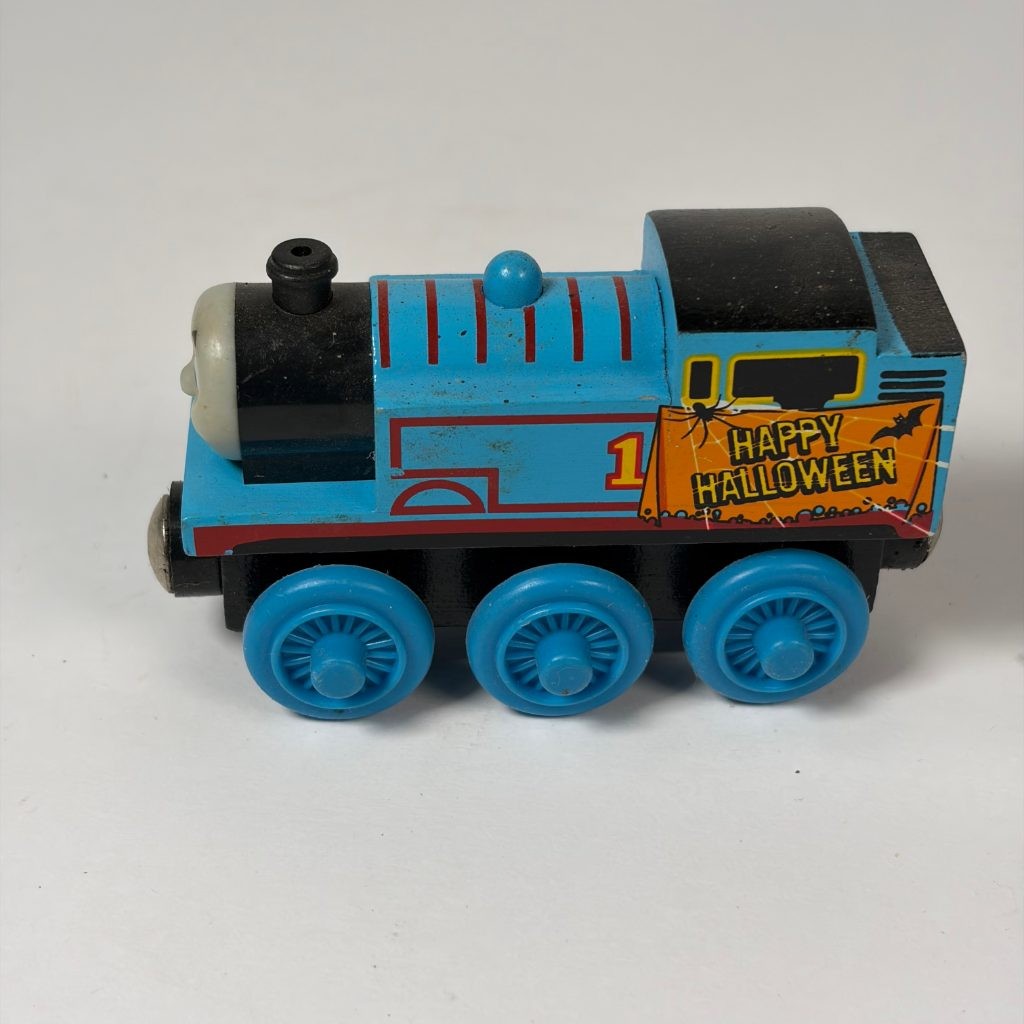 Thomas & Friends Wooden Railway Halloween Thomas Engine Learning Curve
