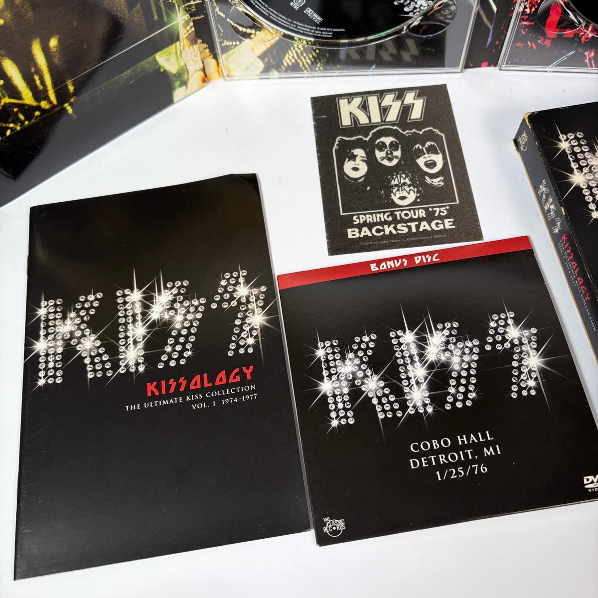 KISSOLOGY The Ultimate KISS Collection Vol. 1 1974-1977 2-Disc DVD Set Complete