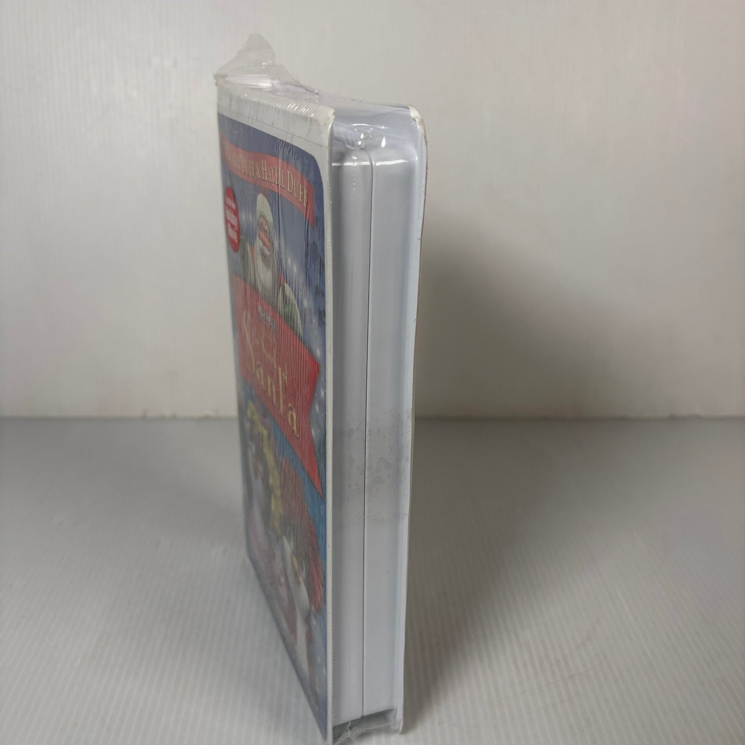In Search of Santa VHS 2004 Rare Animated Holiday Family Hilary & Haylie Duff