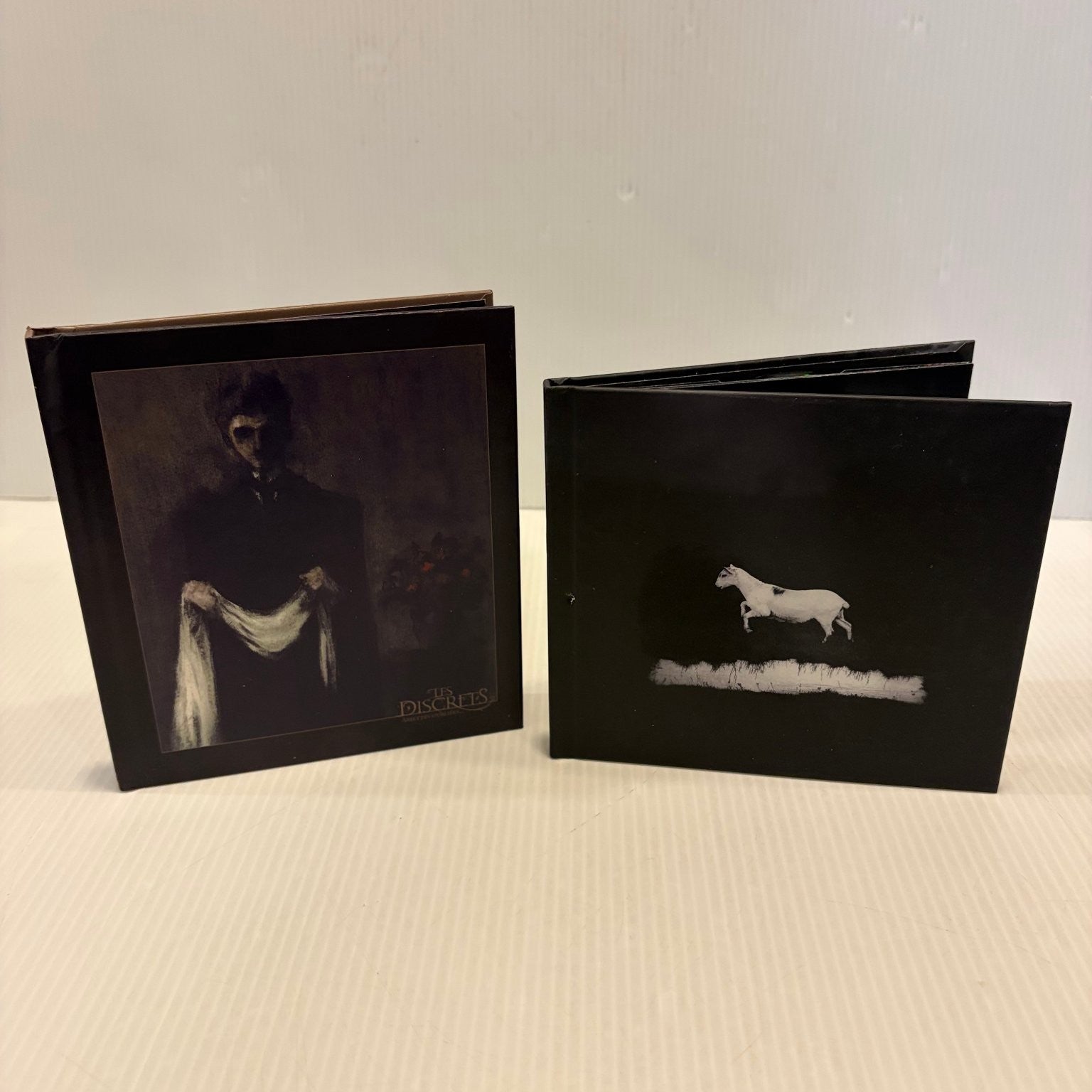 Les Discrets - Ariettes Oubliées & Prédateurs 2 CD Lot Rare Artbook Versions