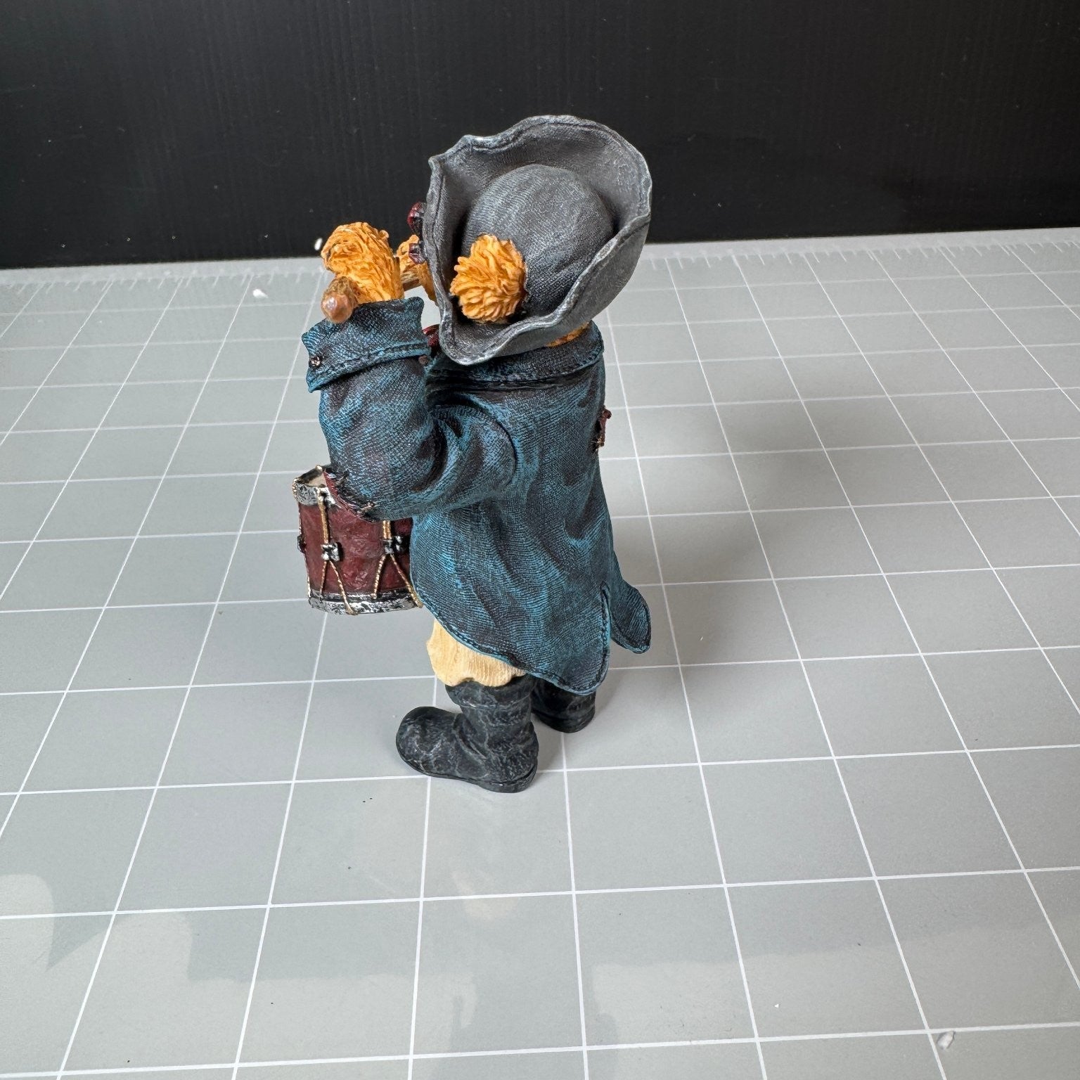 Thomas Drummer True Blue Shoe Box Bear Style 3248 Resin Figure in Original Box