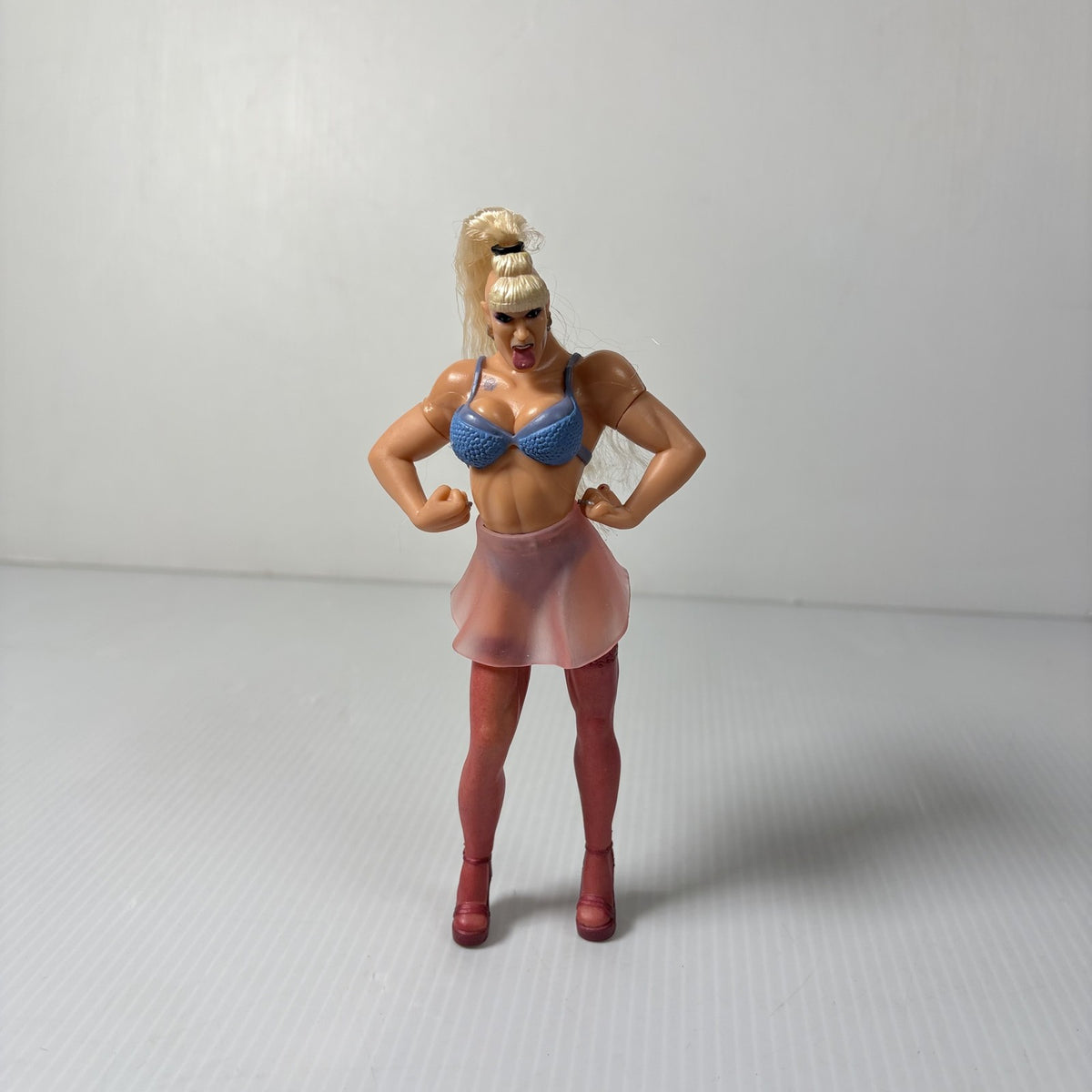 1998 Jakks Pacific WWF Luna Vachon Grudge Match Action Figure w/ Skirt
