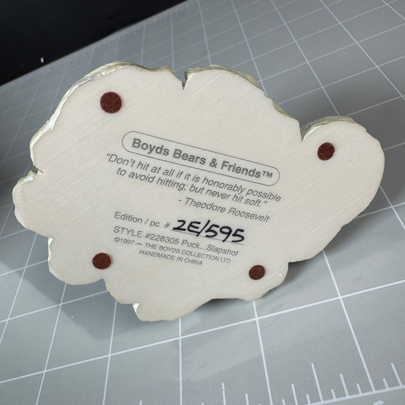 Puck Slapshot Boyds Bears & Friends Hockey Resin Statue LE 2E/595