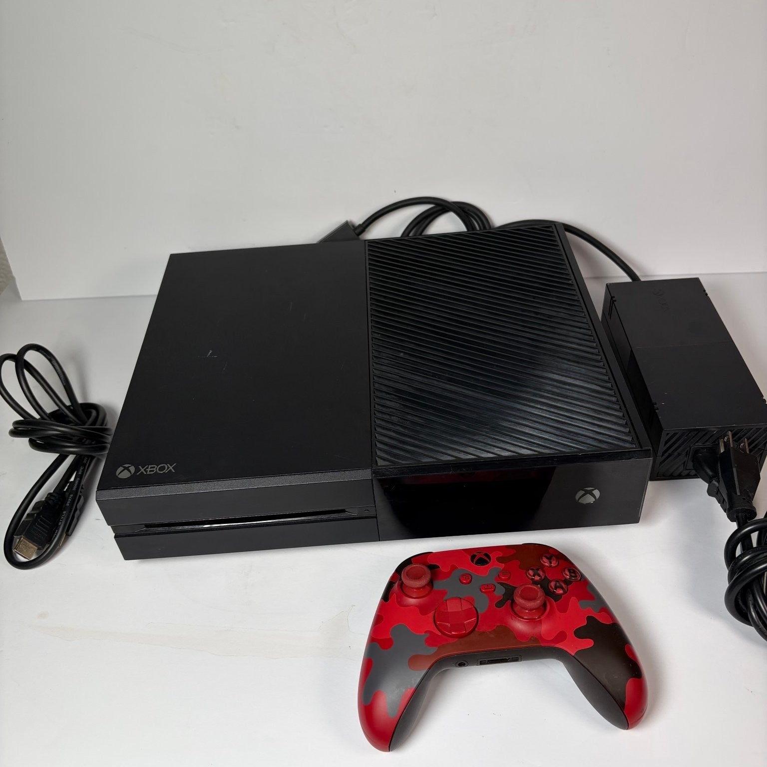 Microsoft Xbox One Console 500GB Black with Red Camo Controller & Power Supply