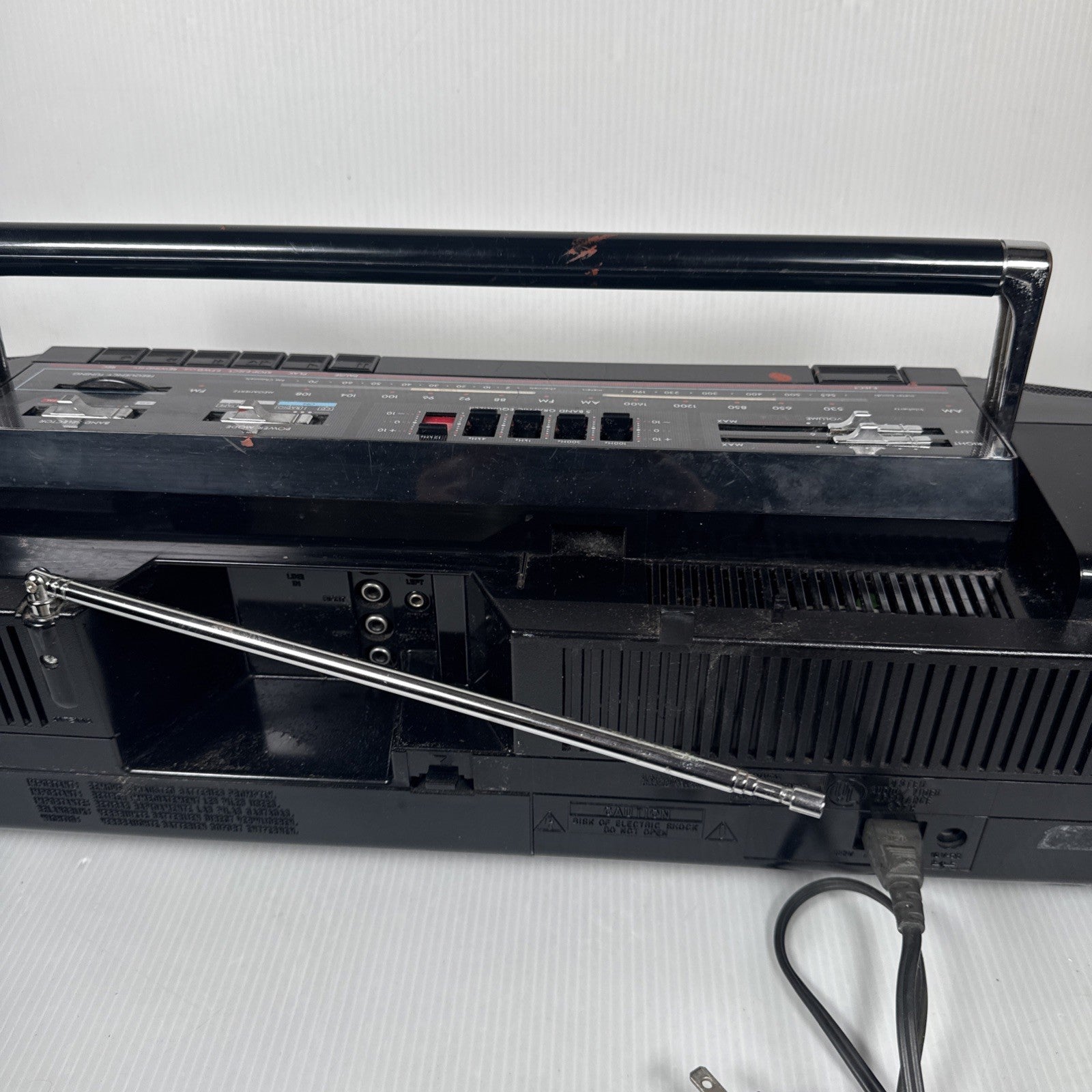 Magnavox D8880 Disc Radio Cassette Recorder CD Works, Cassette Eats Tape AS IS