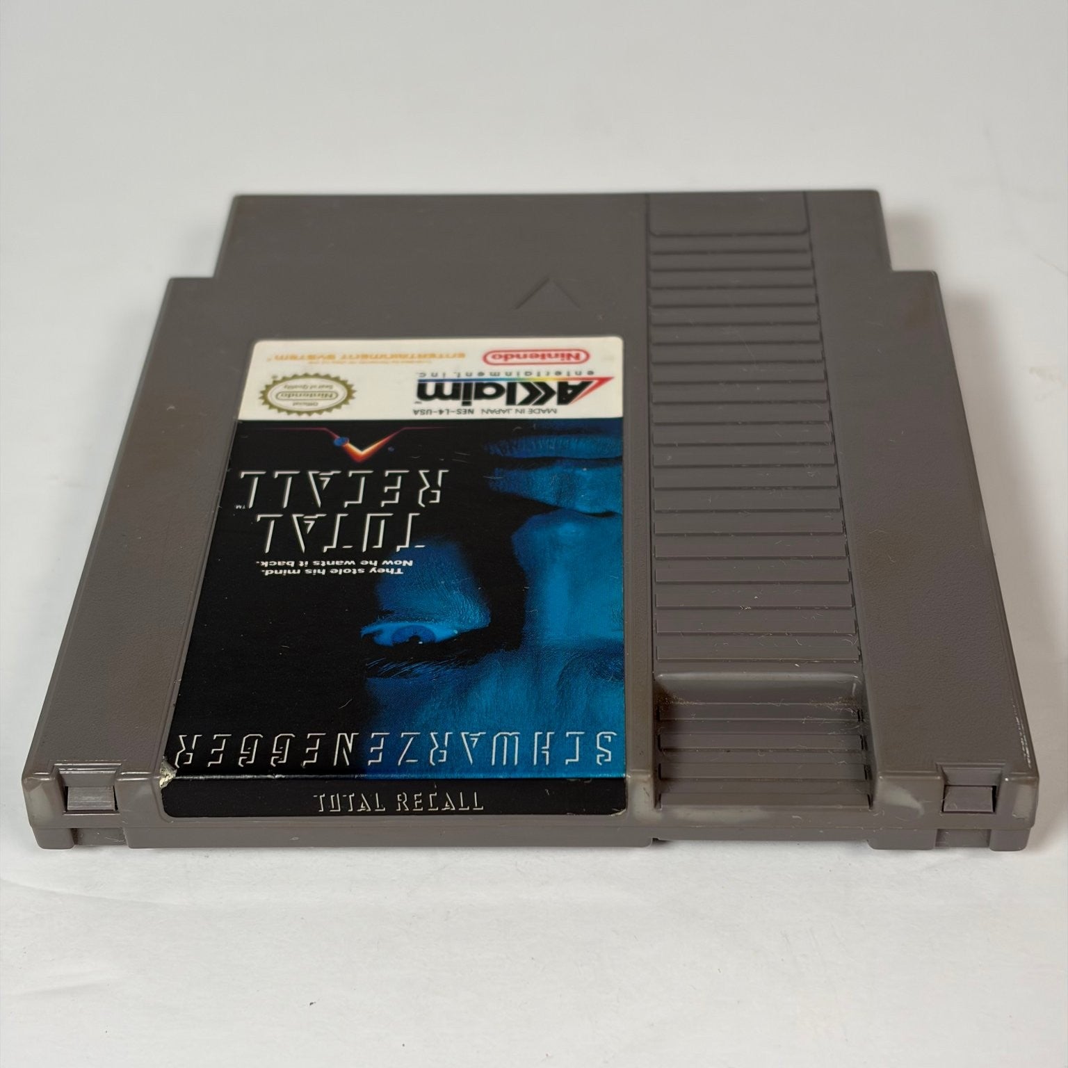 Total Recall Nintendo NES Game Cartridge Acclaim 1990 Arnold Schwarzenegger