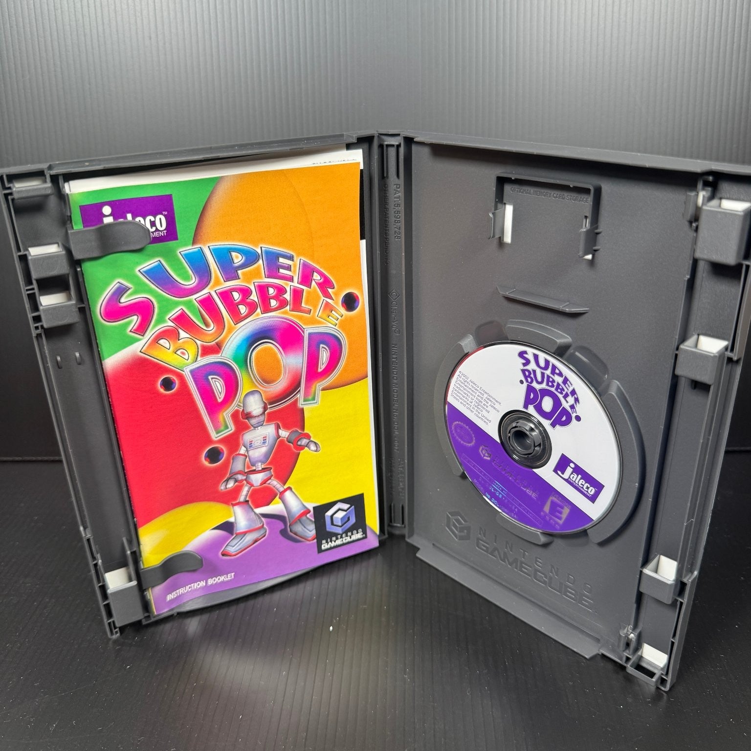Super Bubble Pop Nintendo GameCube Complete CIB Video Game Puzzle Multiplayer