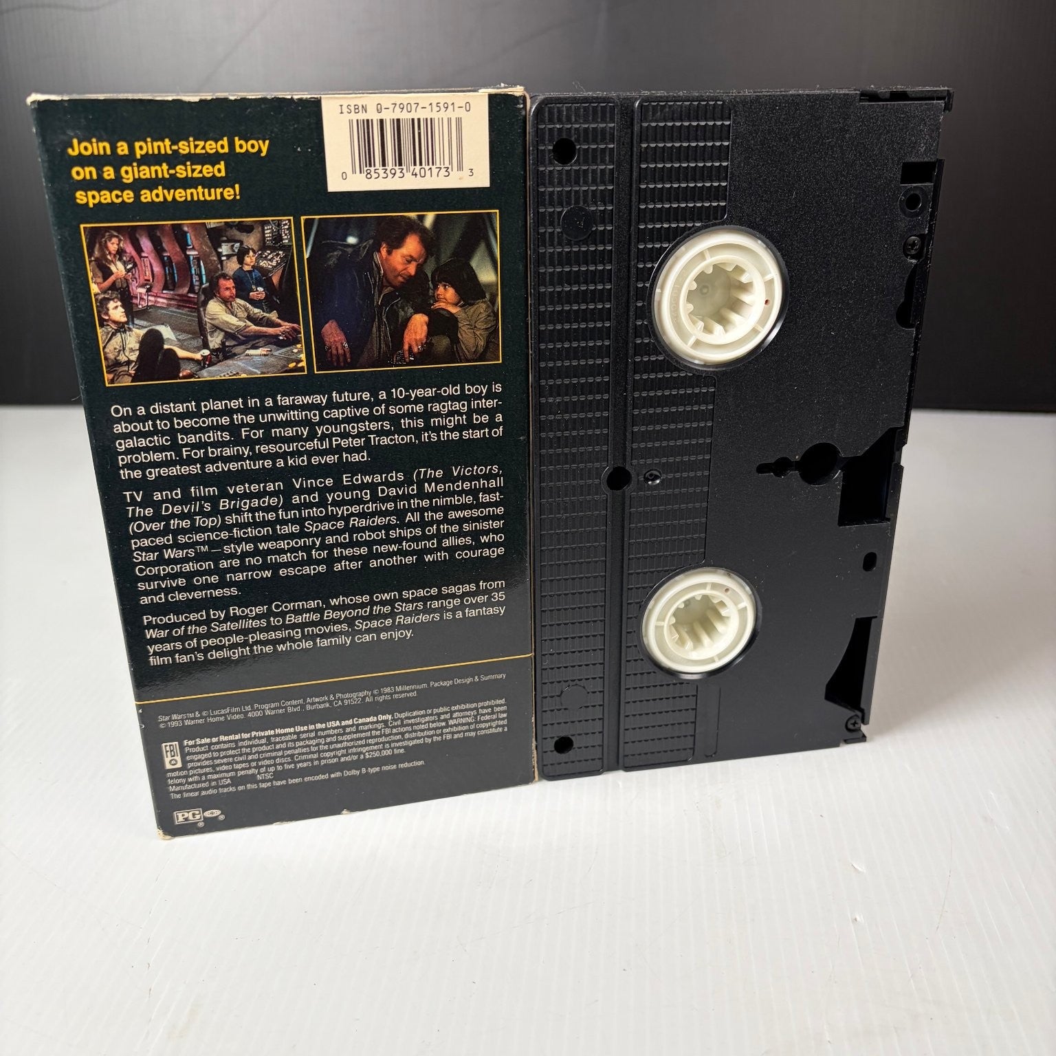 Space Raiders VHS 1983 Sci-Fi Adventure Warner Home Video 1993 Reissue