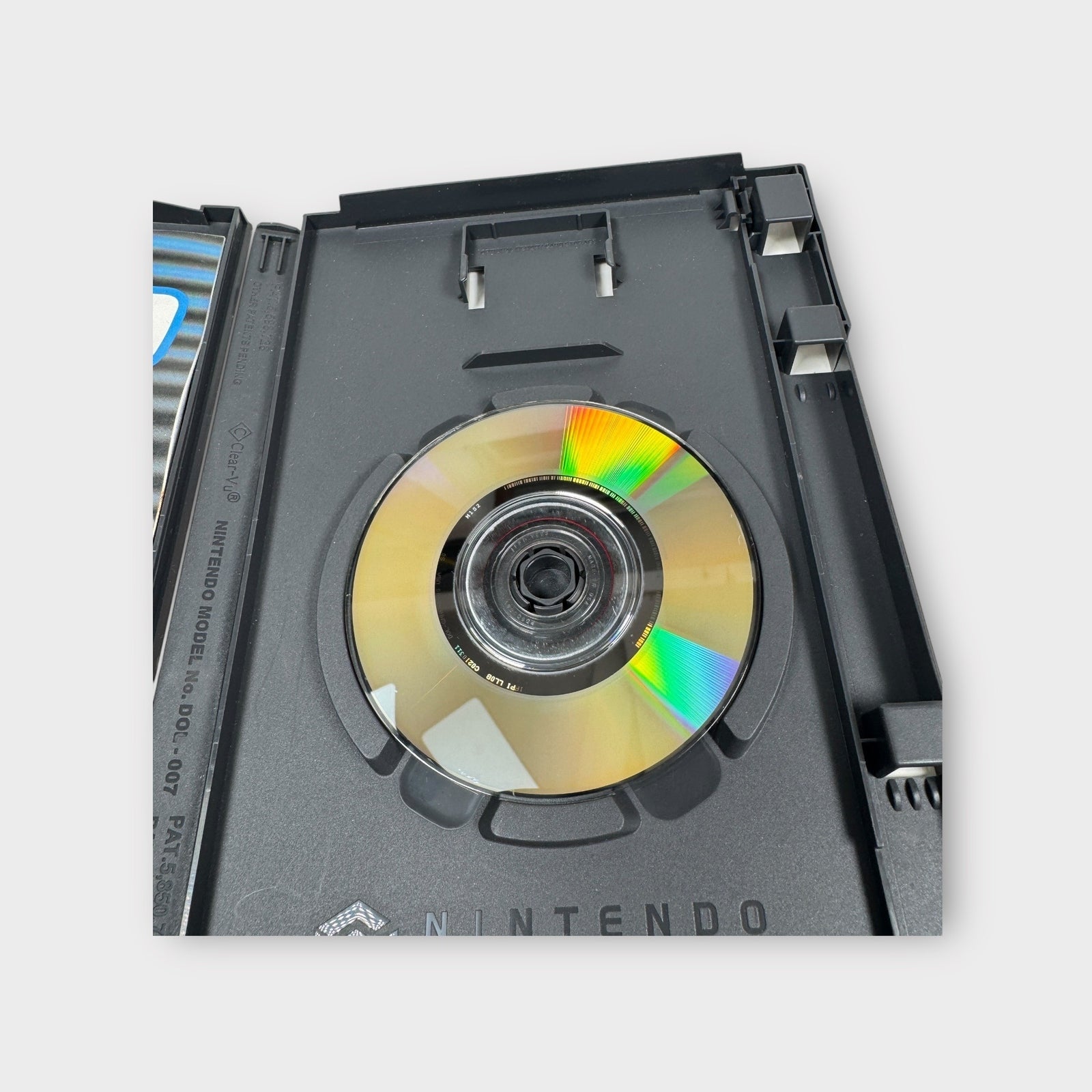 Disney Pixar Monsters Inc Scream Arena Nintendo GameCube Game Complete 2002