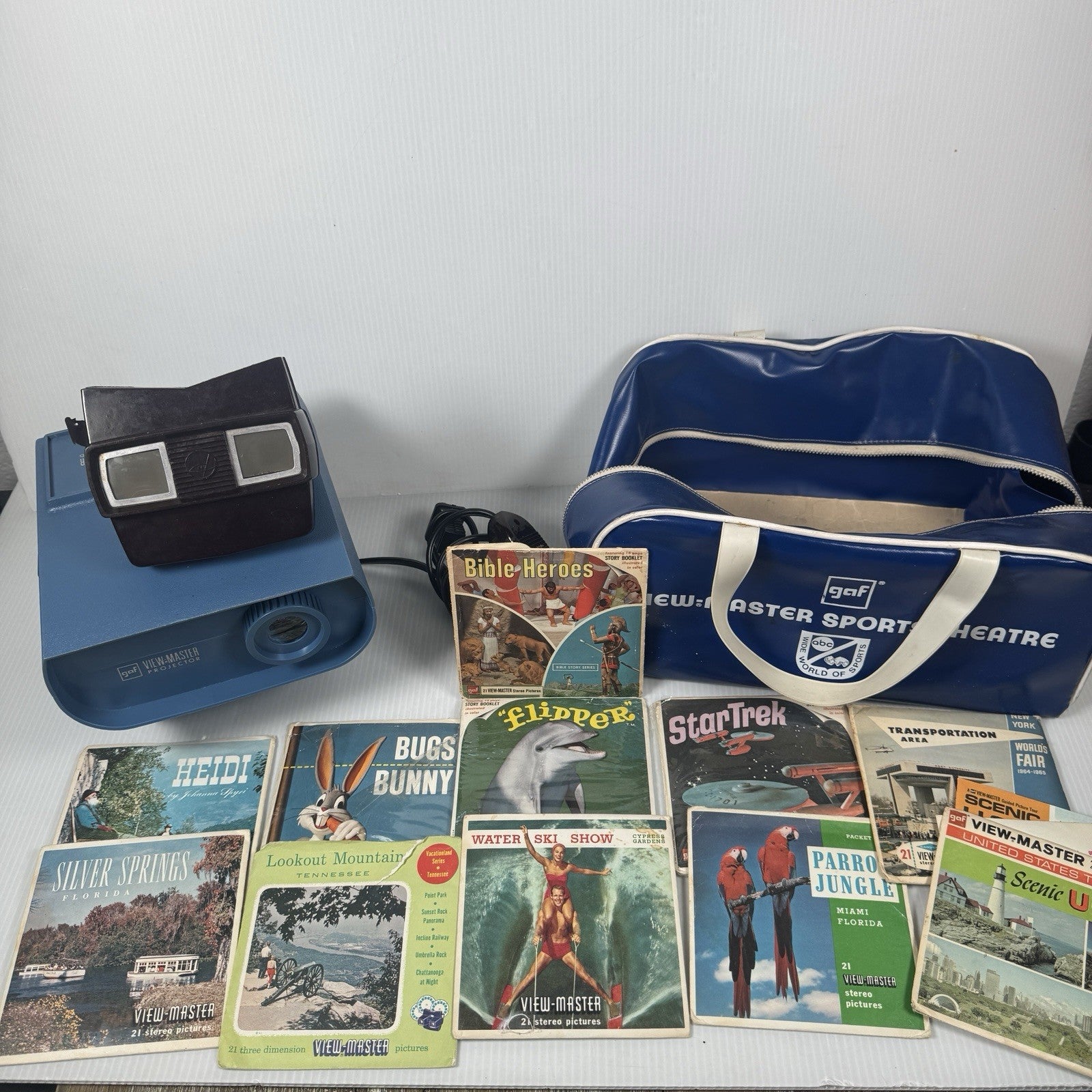 1950s Sawyers View Master & Projector Lot w/ 11 Reels & Bag Star Trek Read Desc