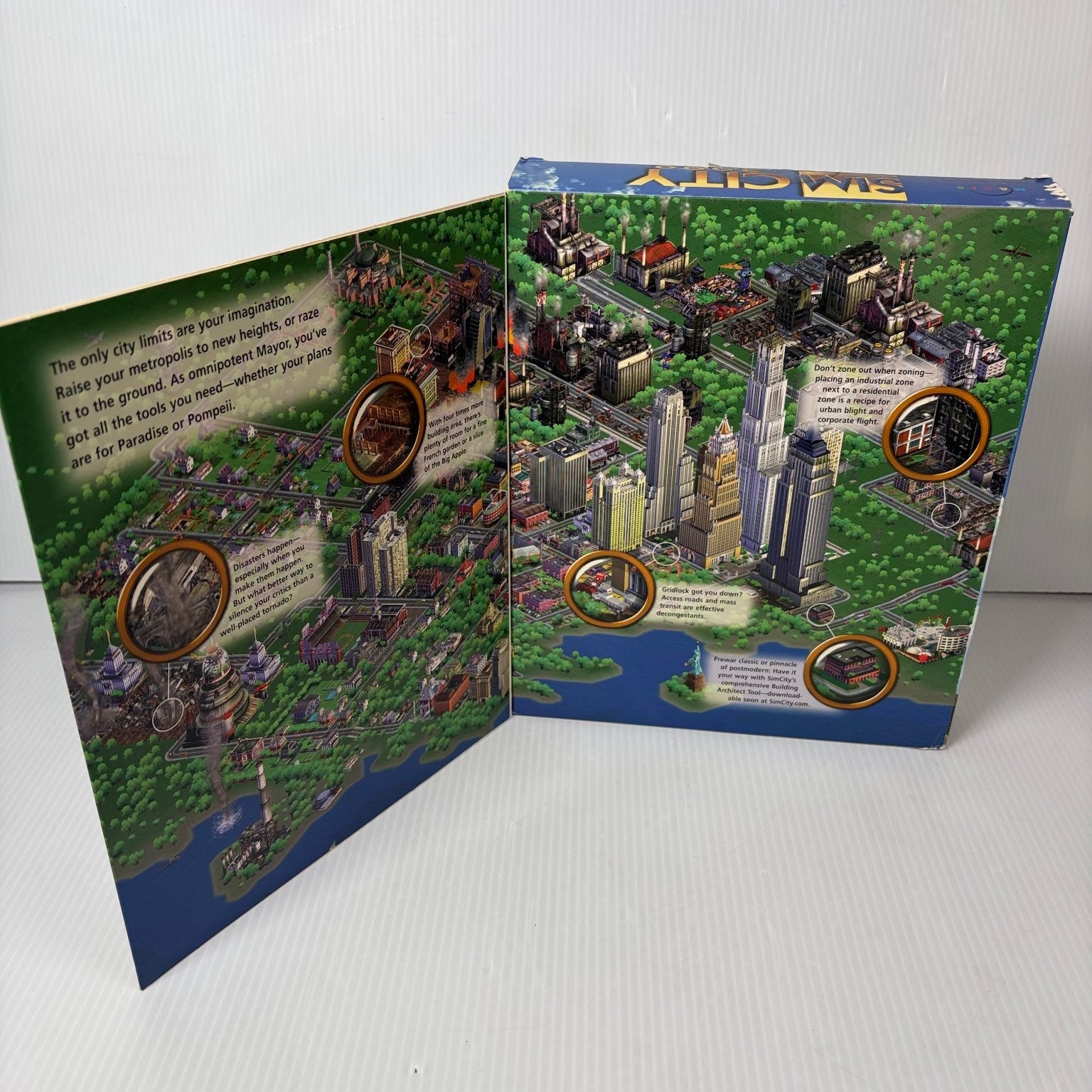 SimCity 3000 Big Box PC CD-ROM Video Game Maxis Simulation City Builder Complete