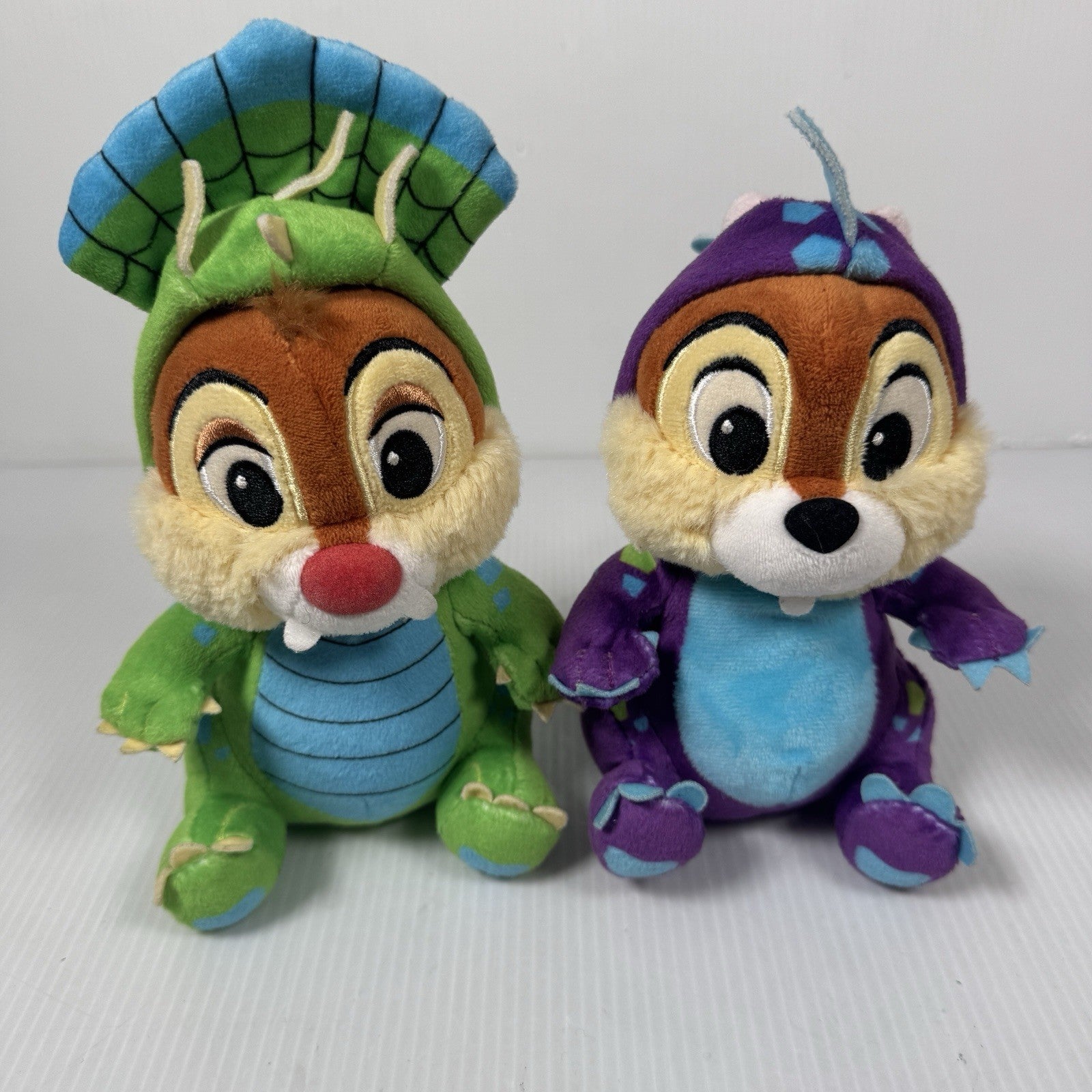 2019 Animal Kingdom Disney Parks 7” Chip ‘n’ Dale Dinoland Dino-Bash Plush OOP