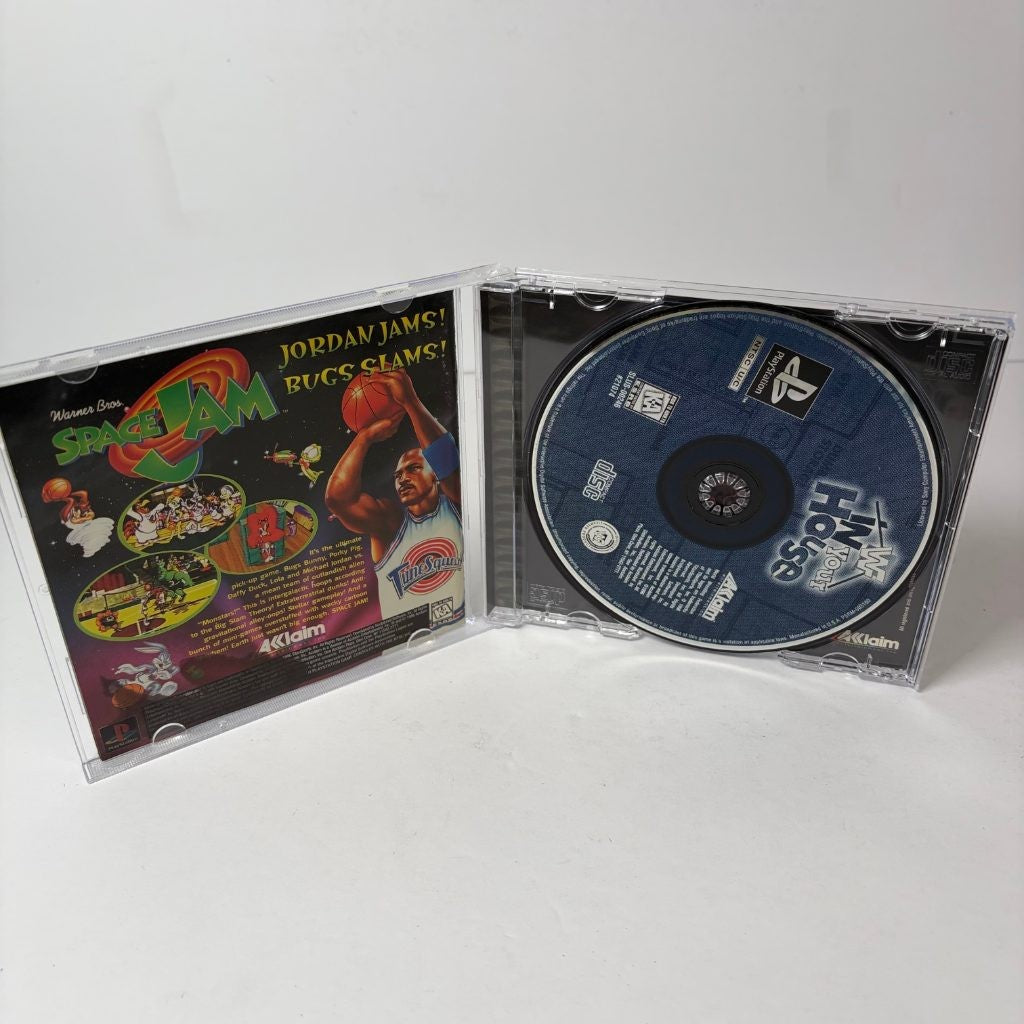 WWF In Your House PS1 PlayStation 1 Acclaim Wrestling Game CIB