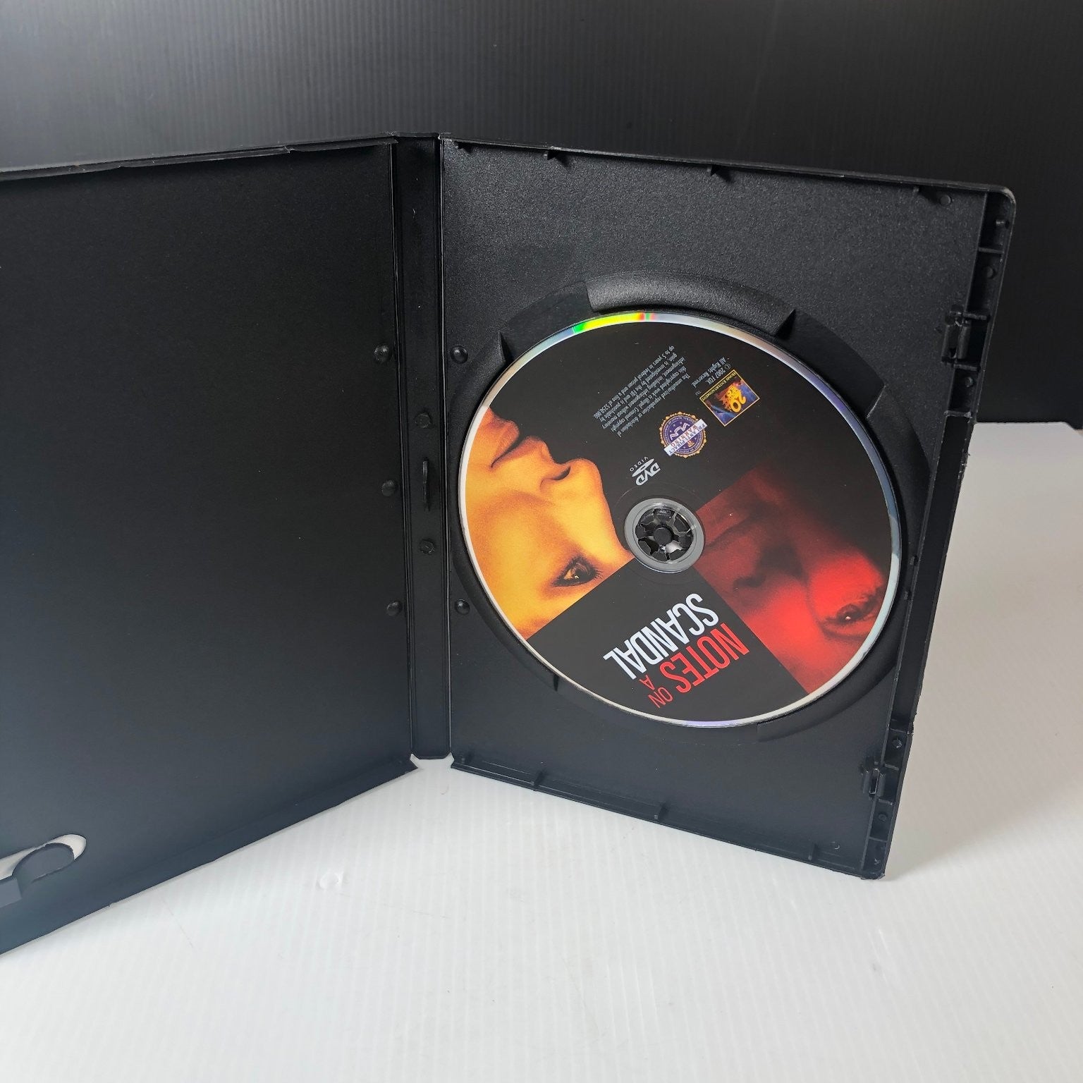 Notes on a Scandal DVD 2006 Judi Dench Cate Blanchett Thriller