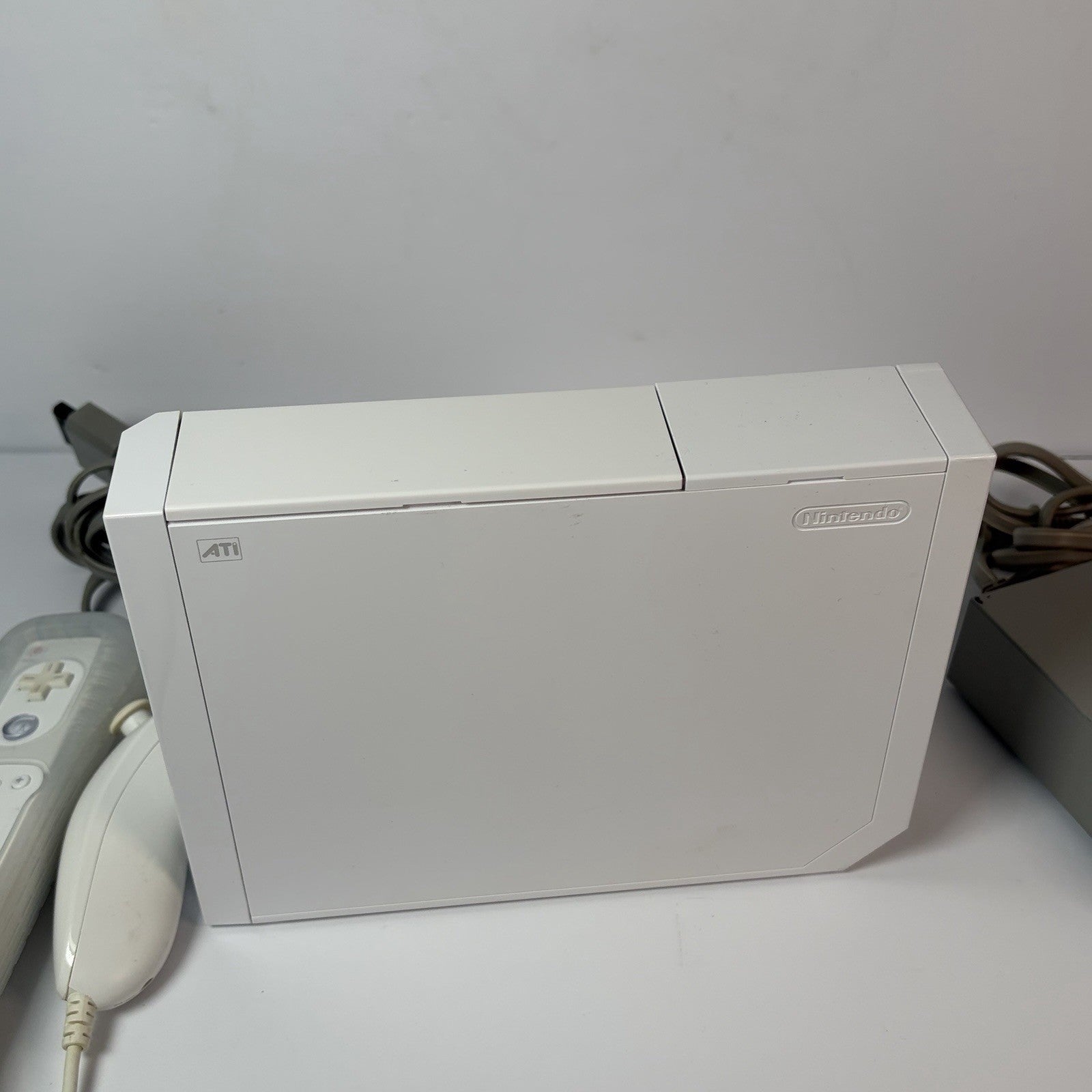 Nintendo Wii RVL-001 White Console w/ Motion Plus & Nunchuk Gamecube Compatible