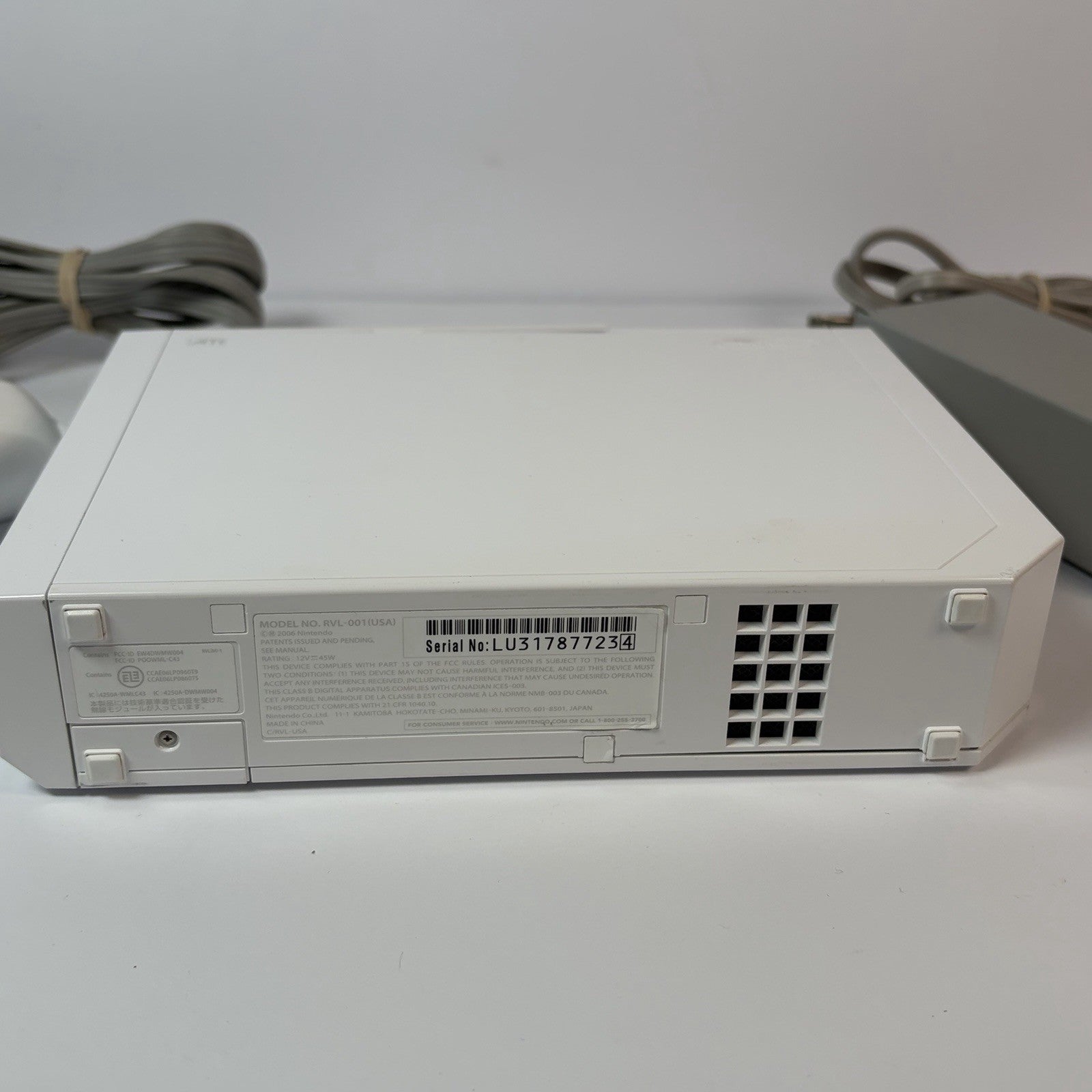 Nintendo Wii RVL-001 White Console w/ Motion Plus & Nunchuk Gamecube Compatible