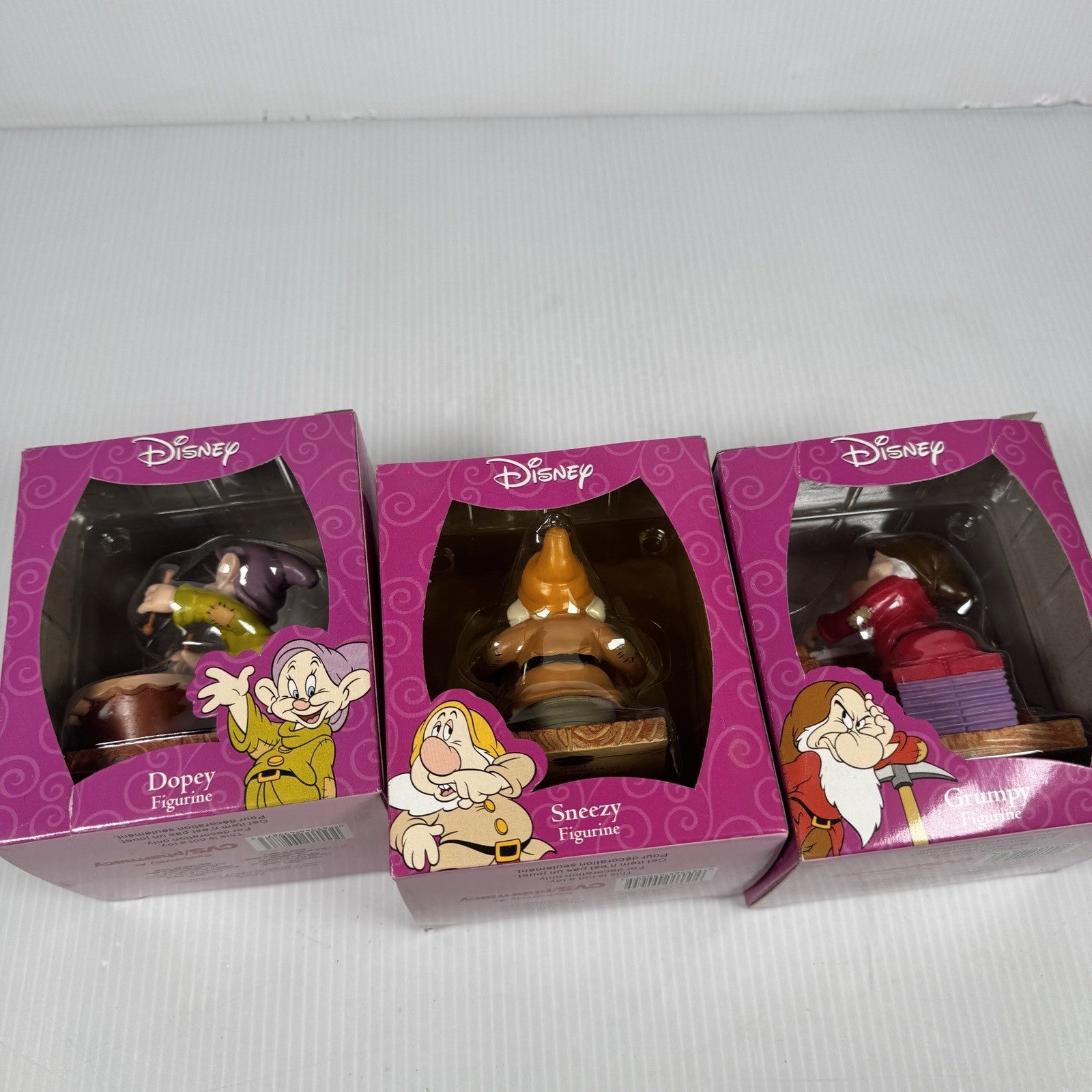 Disney Enesco Snow White & The Seven Dwarfs 65th Anniversary Collector Set