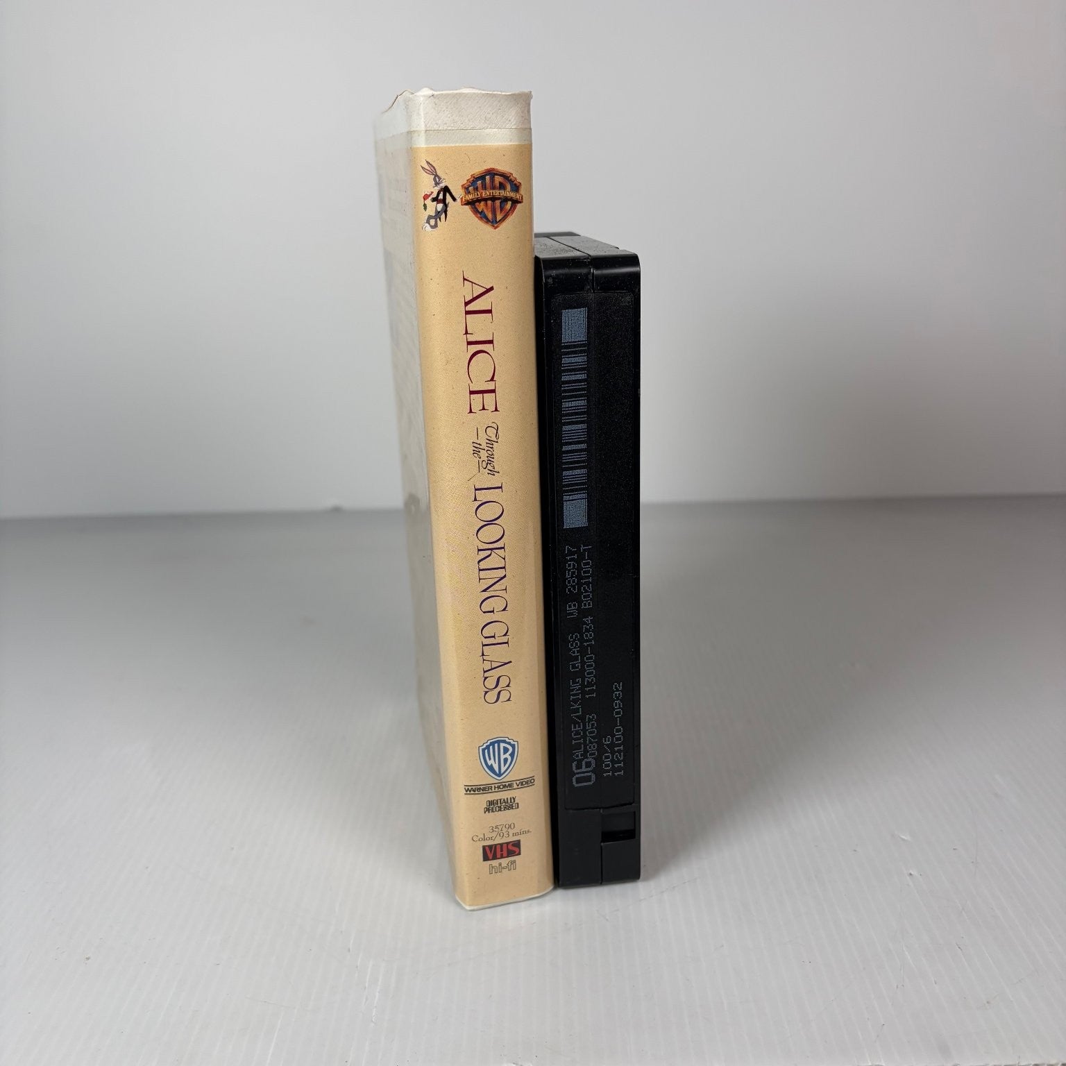 Alice Through the Looking Glass VHS 1985 Lewis Carroll Fantasy Family Clamshell