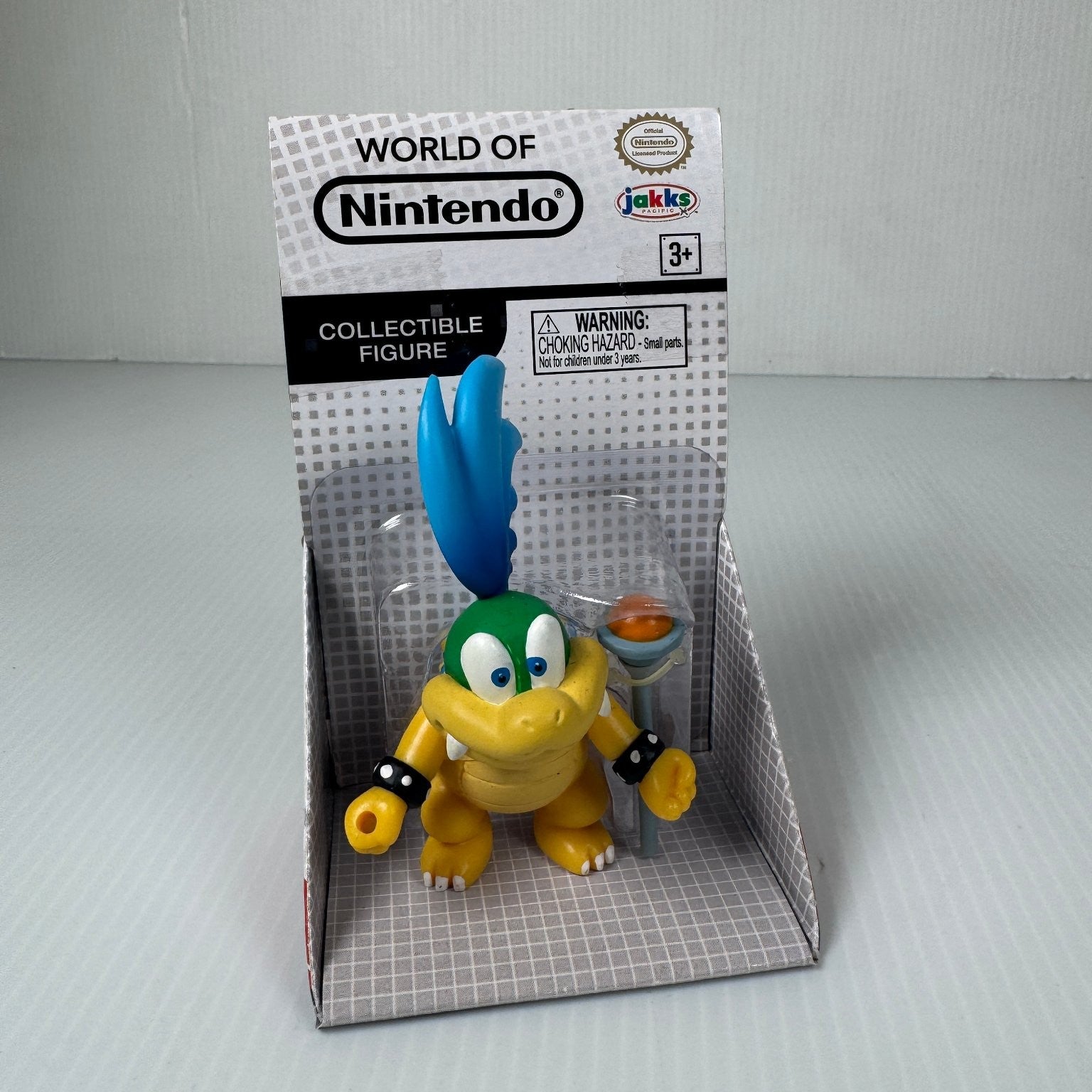 World of Nintendo Larry Koopa Super Mario 2.5" Collectible Figure w/ Wand
