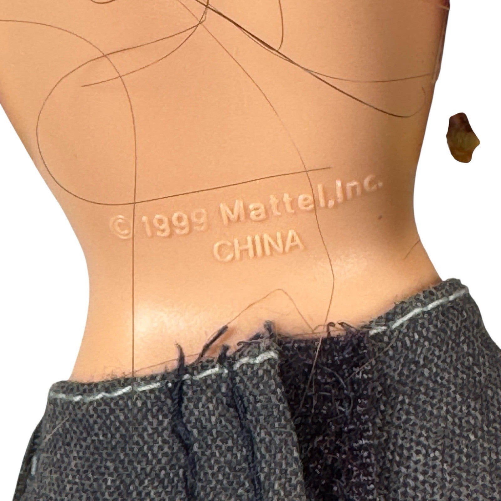 Vintage Y2K Barbie My Scene Nolee Doll w/ Flower Flares