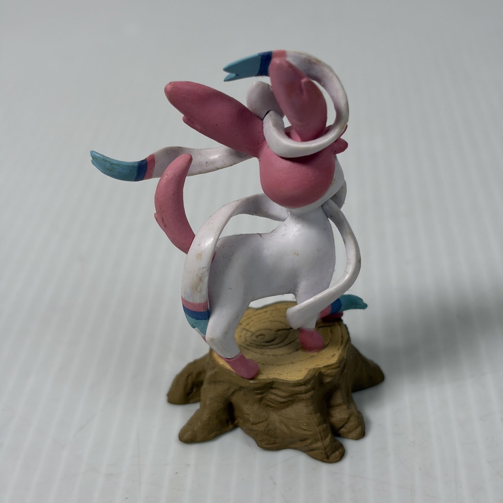 Sylveon Pokemon Action Figure Mini Figurine 2013 Nintendo with Stand 2.5" PVC