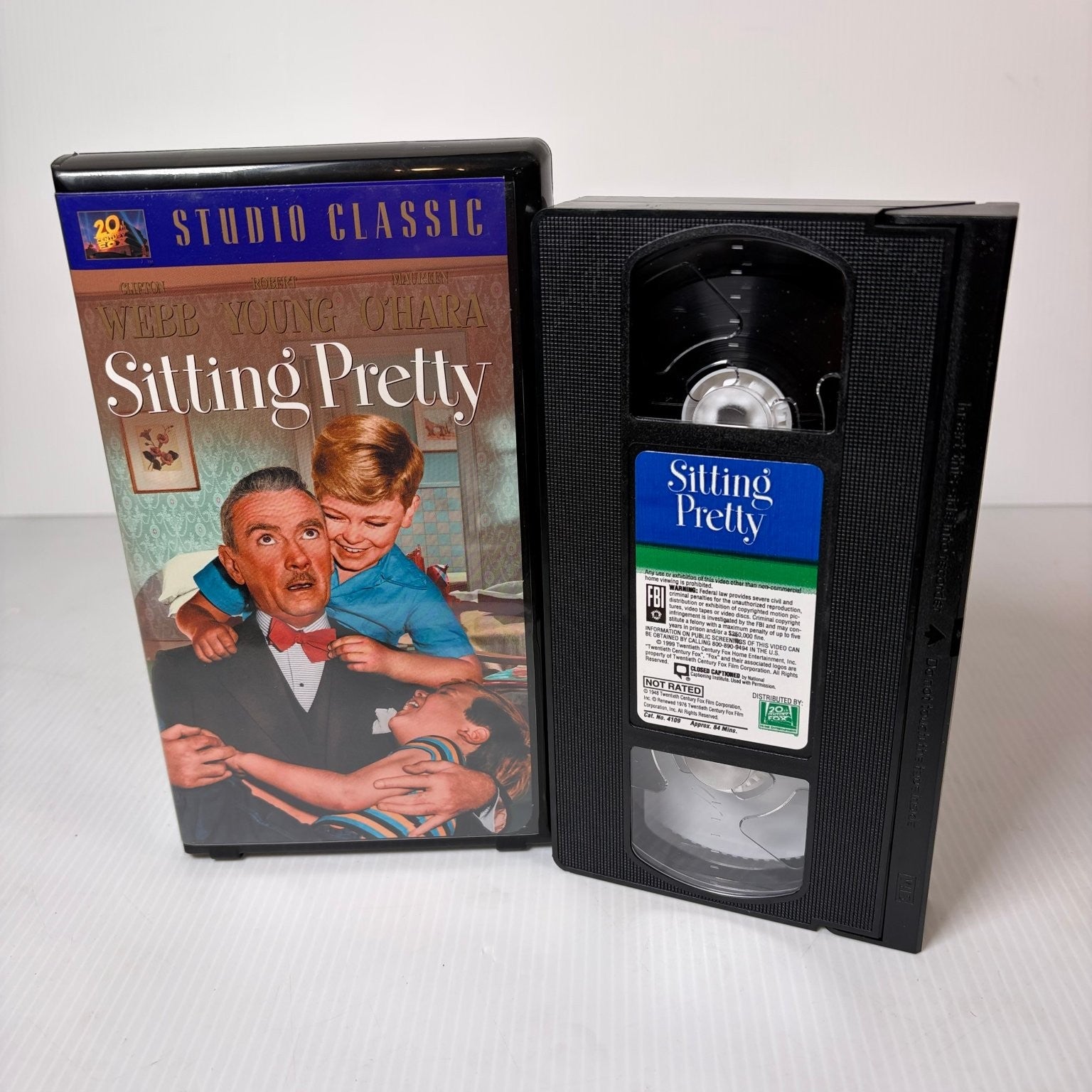 Sitting Pretty VHS 1948 Classic Comedy Clifton Webb 20th Century Fox