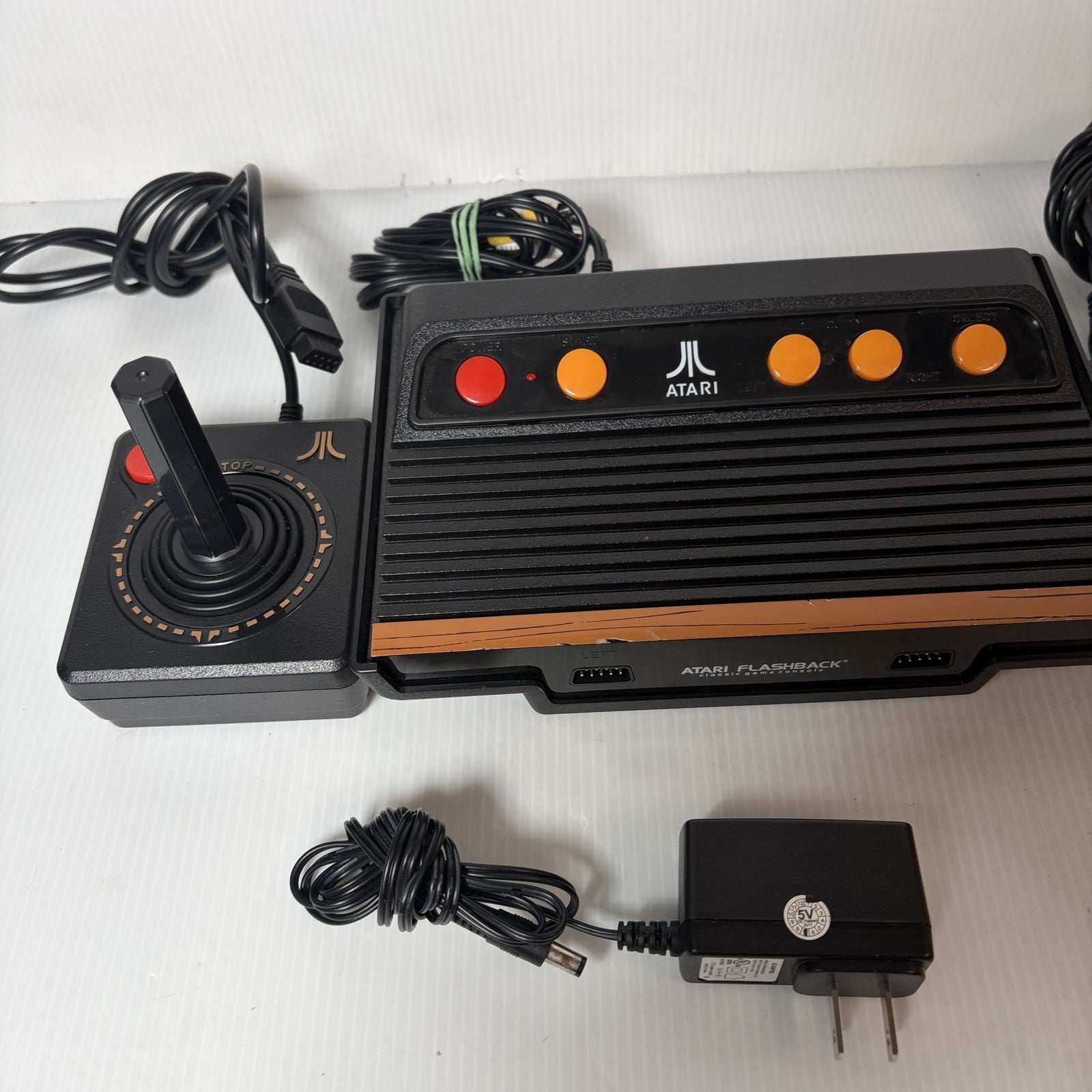 Atari Flashback 8 Classic Game Console System with 2 Joysticks Tested Working