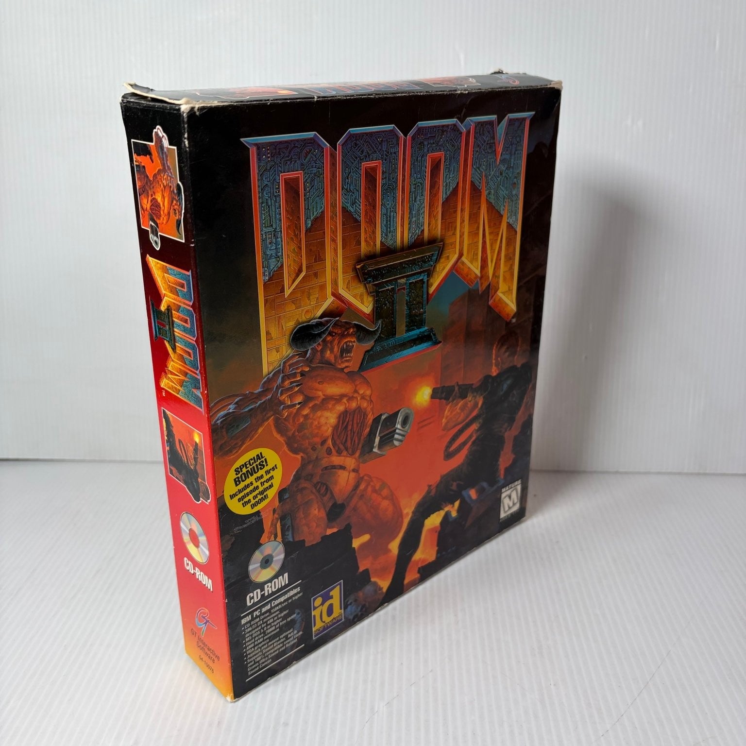 DOOM II: Hell on Earth Big Box PC Complete Video Game id Software FPS Windows 95