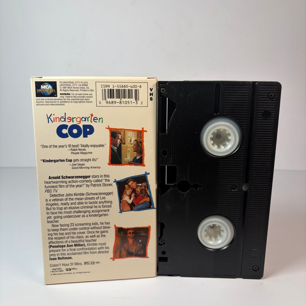 Kindergarten Cop VHS 1990 Action Comedy Arnold Schwarzenegger MCA Universal