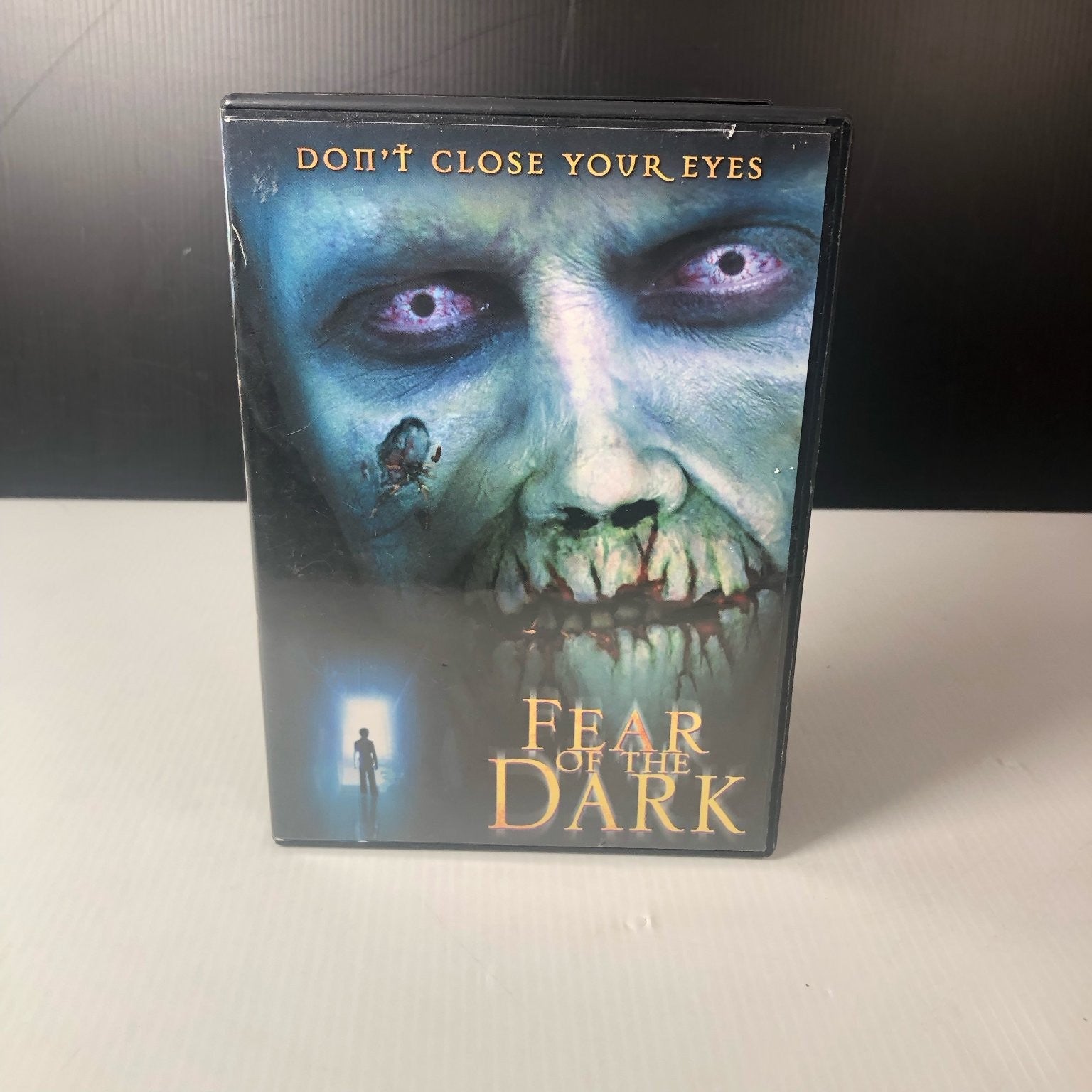 Fear of the Dark DVD 2003 Horror Kevin Zegers Jesse James Screen Media