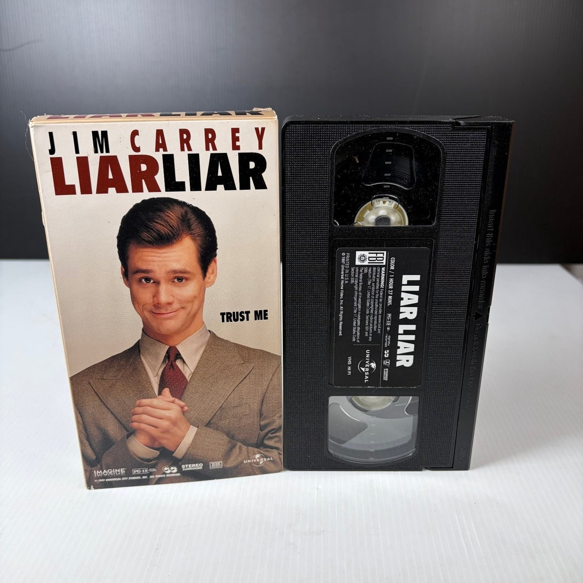 Liar Liar VHS 1997 Comedy Original Release Universal Studios