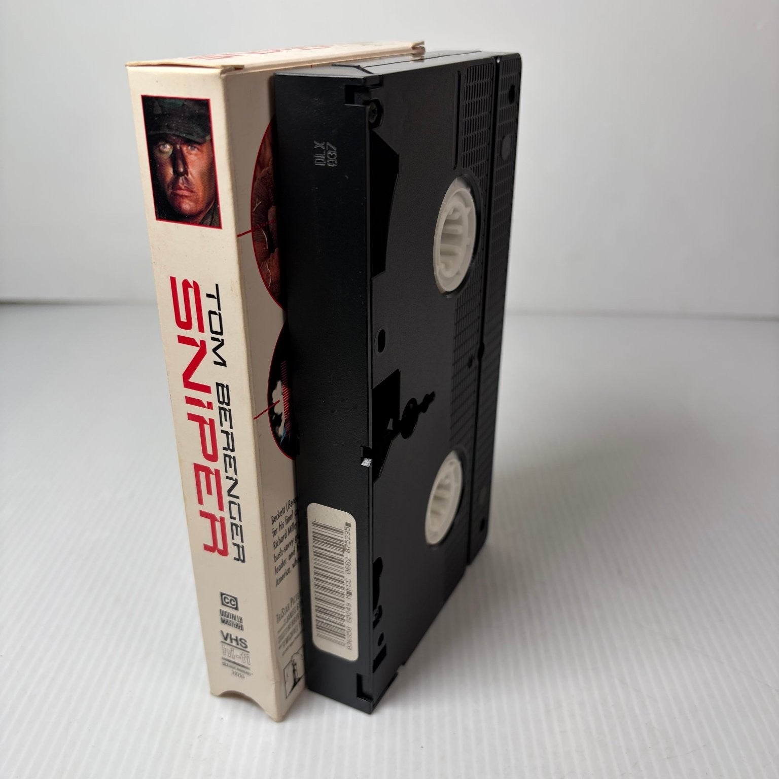 Sniper VHS 1993 Action Thriller Tom Berenger Columbia TriStar Home Video