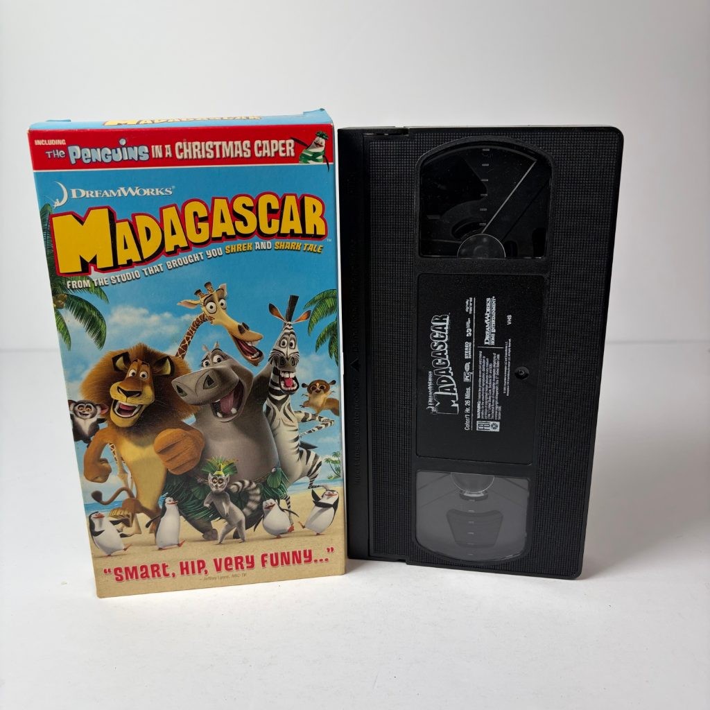 Madagascar VHS DreamWorks 2005 Animated Includes Penguins Christmas Caper