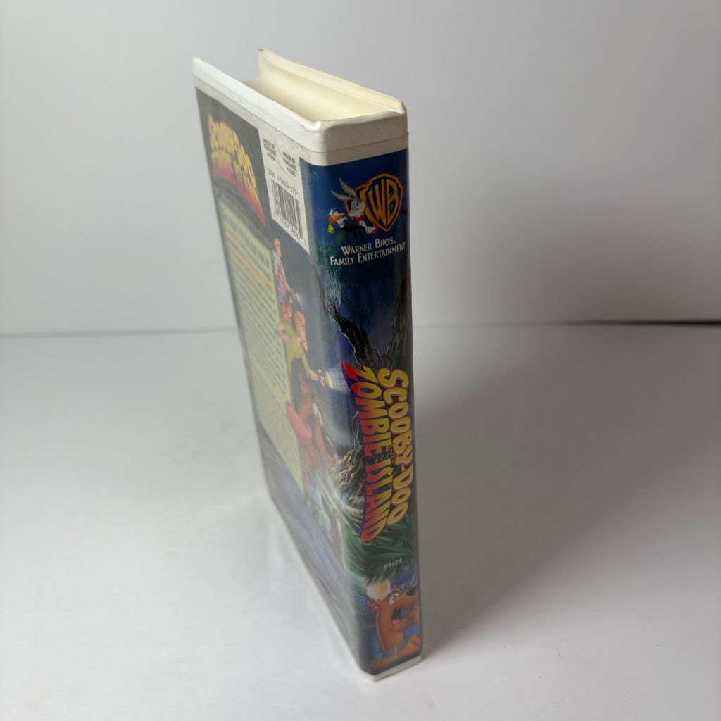 Scooby-Doo on Zombie Island VHS Warner Bros Family Entertainment Clamshell