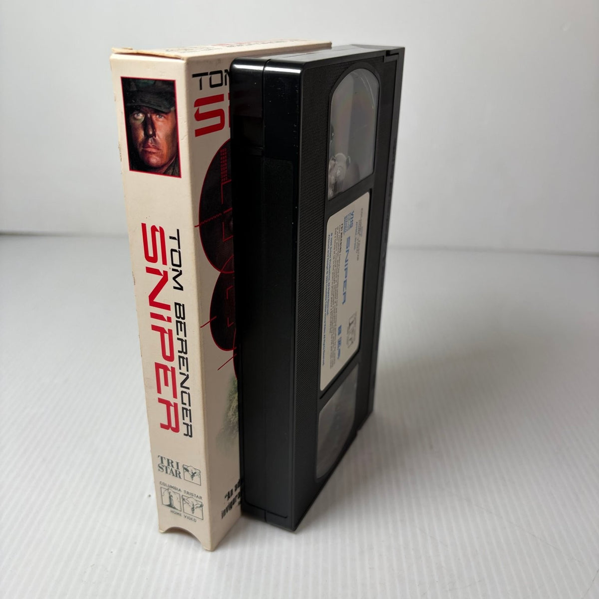 Sniper VHS 1993 Action Thriller Tom Berenger Columbia TriStar Home Video