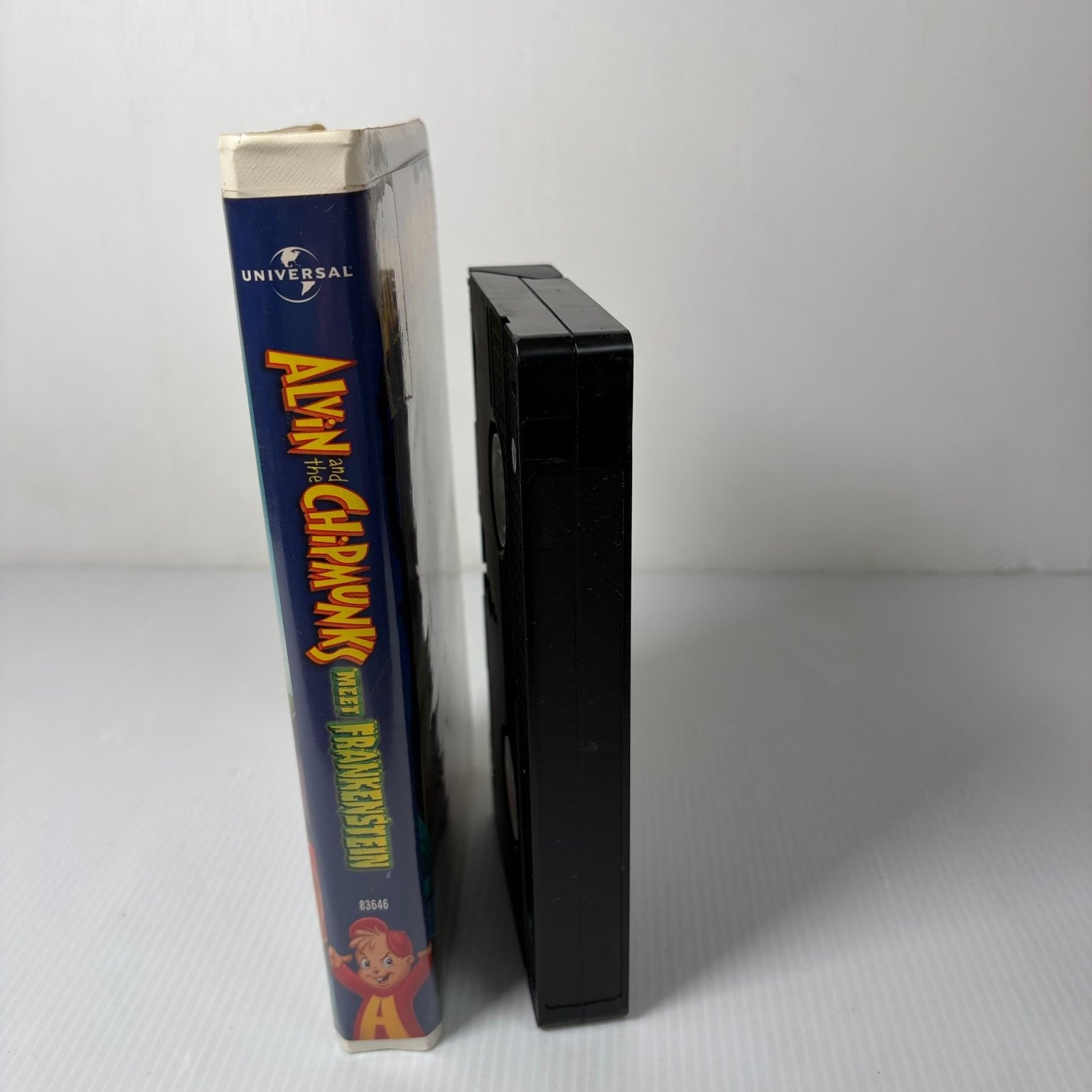Alvin and the Chipmunks Meet Frankenstein VHS 1999 Animated Family Clamshell