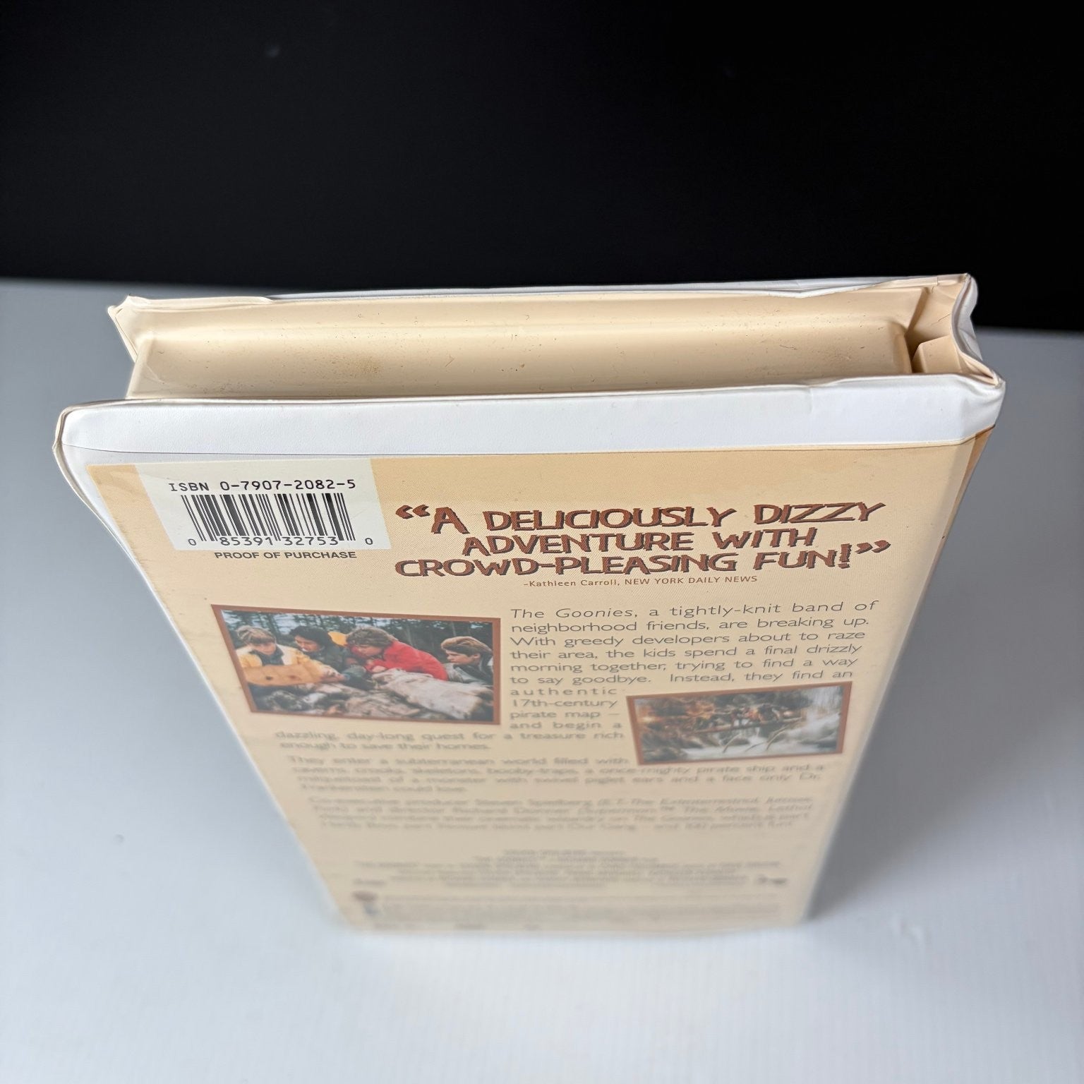 The Goonies VHS 1994 Adventure Family Original Release Warner Bros Clamshell