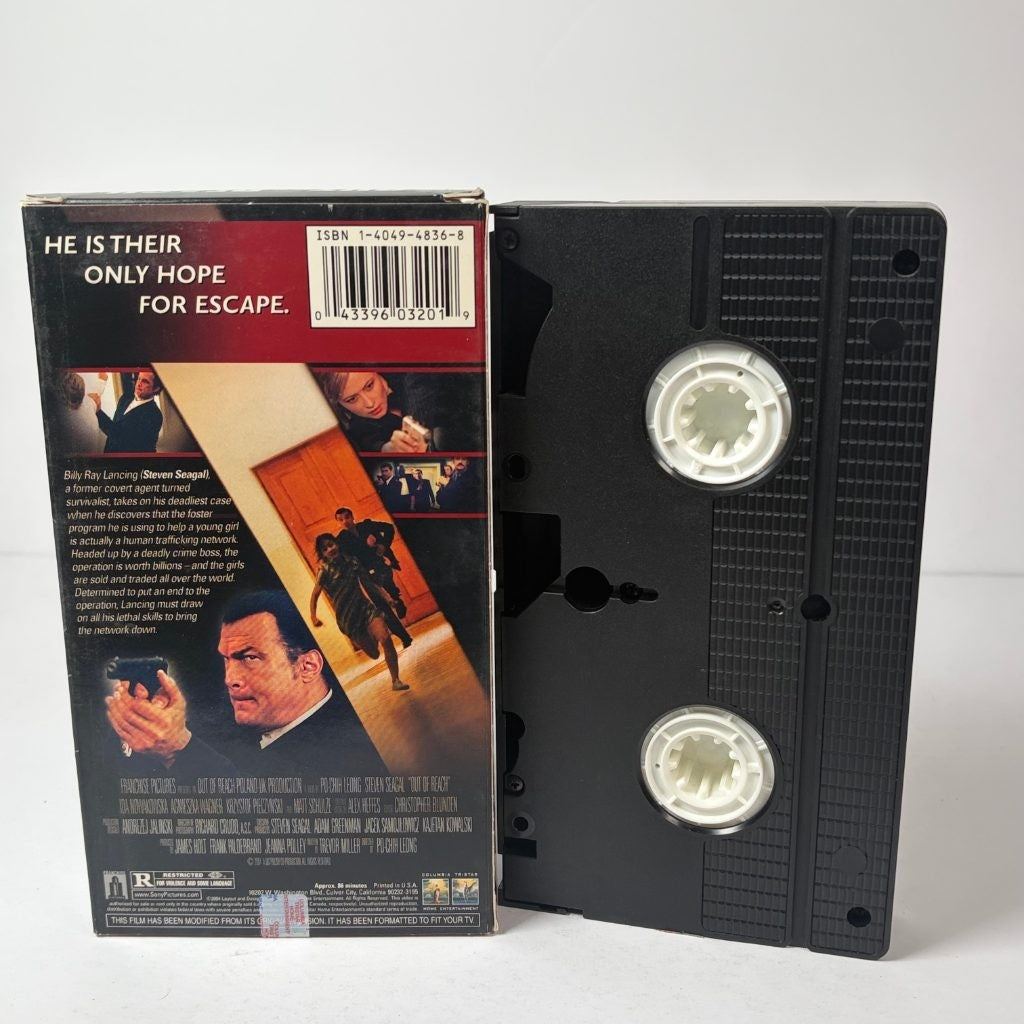 Out of Reach VHS Steven Seagal 2004 Columbia TriStar Action Thriller