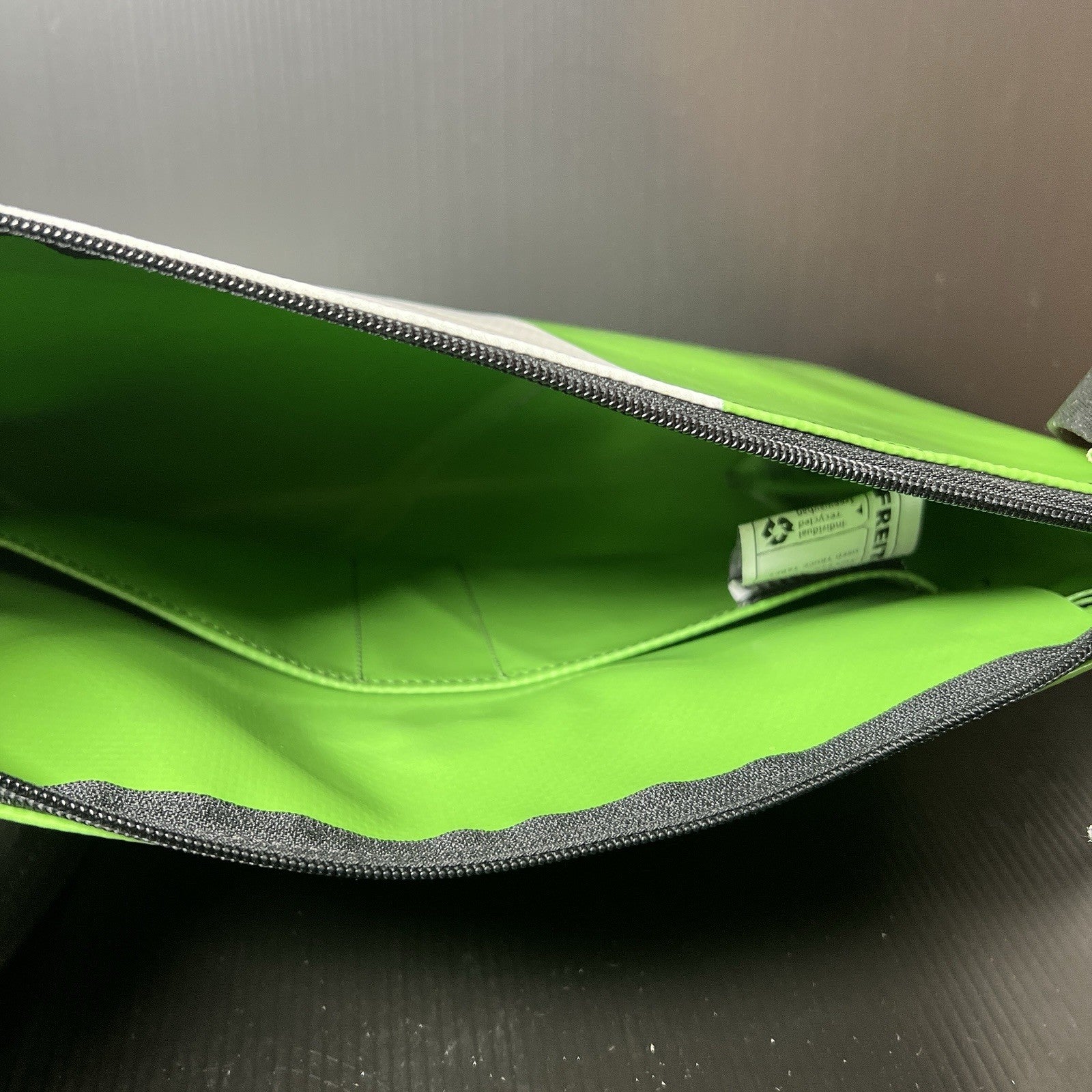 Freitag F553 Lou 091459 Crossbody Shoulder Bag In Green