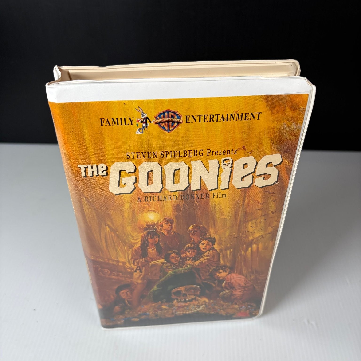 The Goonies VHS 1994 Adventure Family Original Release Warner Bros Clamshell