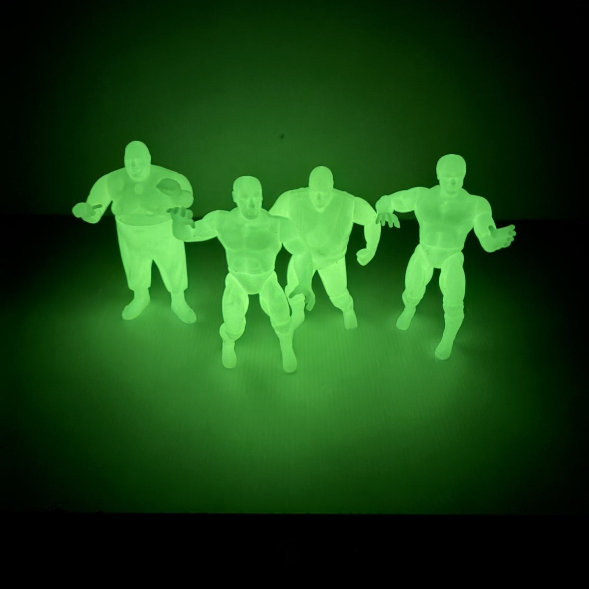 Legends of Pro Wrestling Glow in the Dark Figures Set of 4 WWF Bundy, Butcher