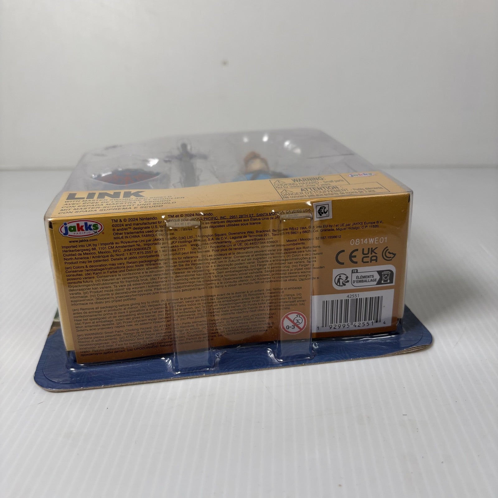 The Legend of Zelda Link Action Figure Jakks Pacific Master Sword Shield