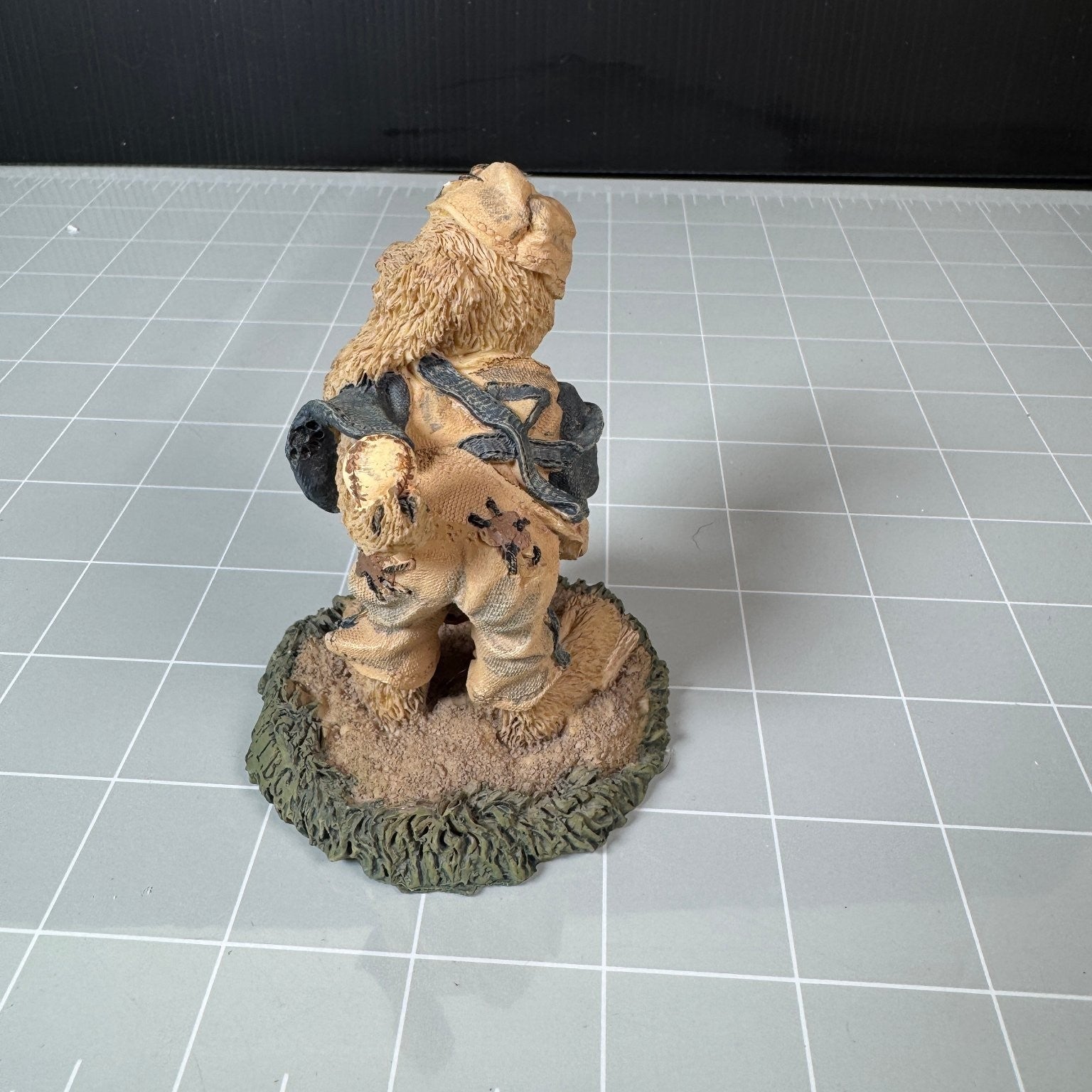 Boyds Bears & Friends Baseball Hare 1993 Resin Statue Vintage