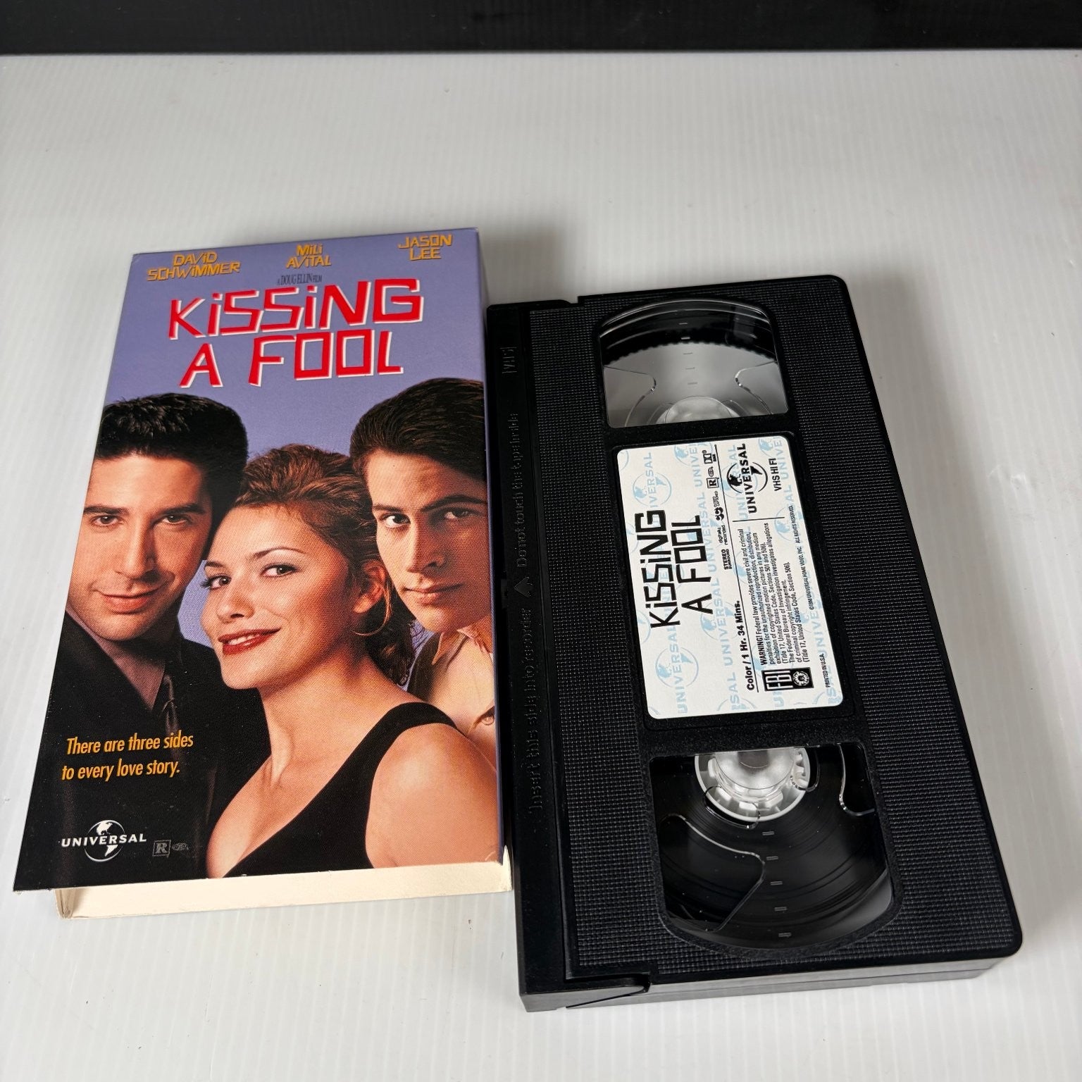 Kissing A Fool VHS 1998 Romantic Comedy Original Release Universal