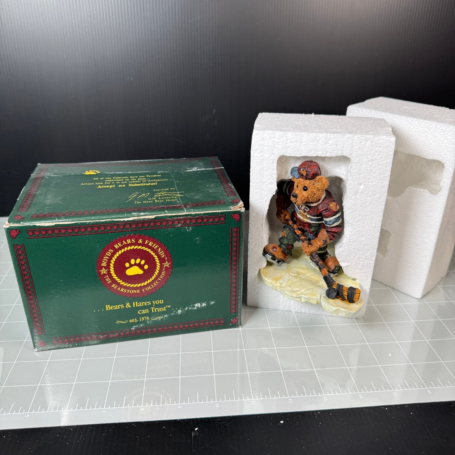 Puck Slapshot Boyds Bears & Friends Hockey Resin Statue LE 2E/595