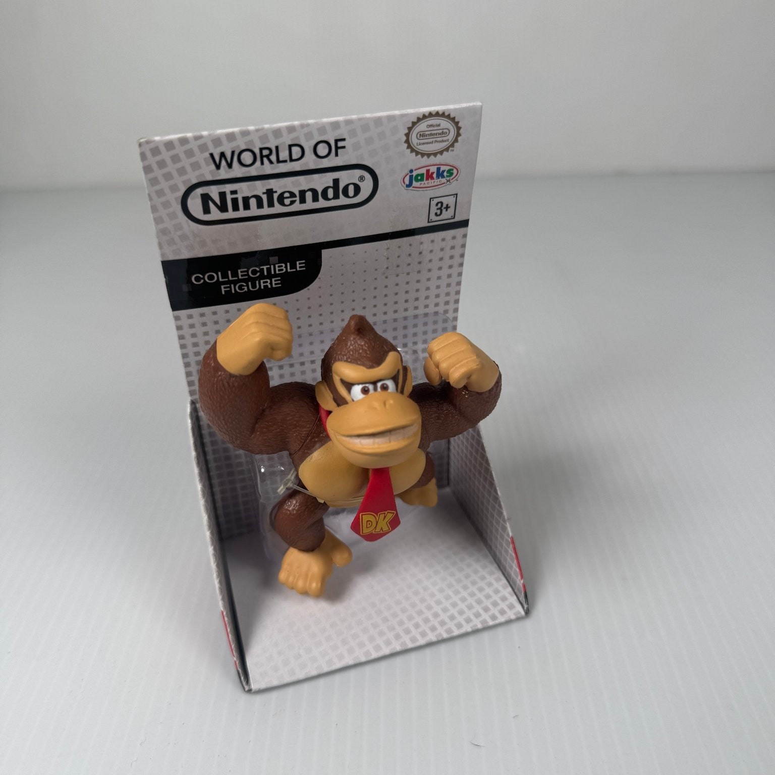 World of Nintendo Donkey Kong Super Mario 2.5" Collectible Figure