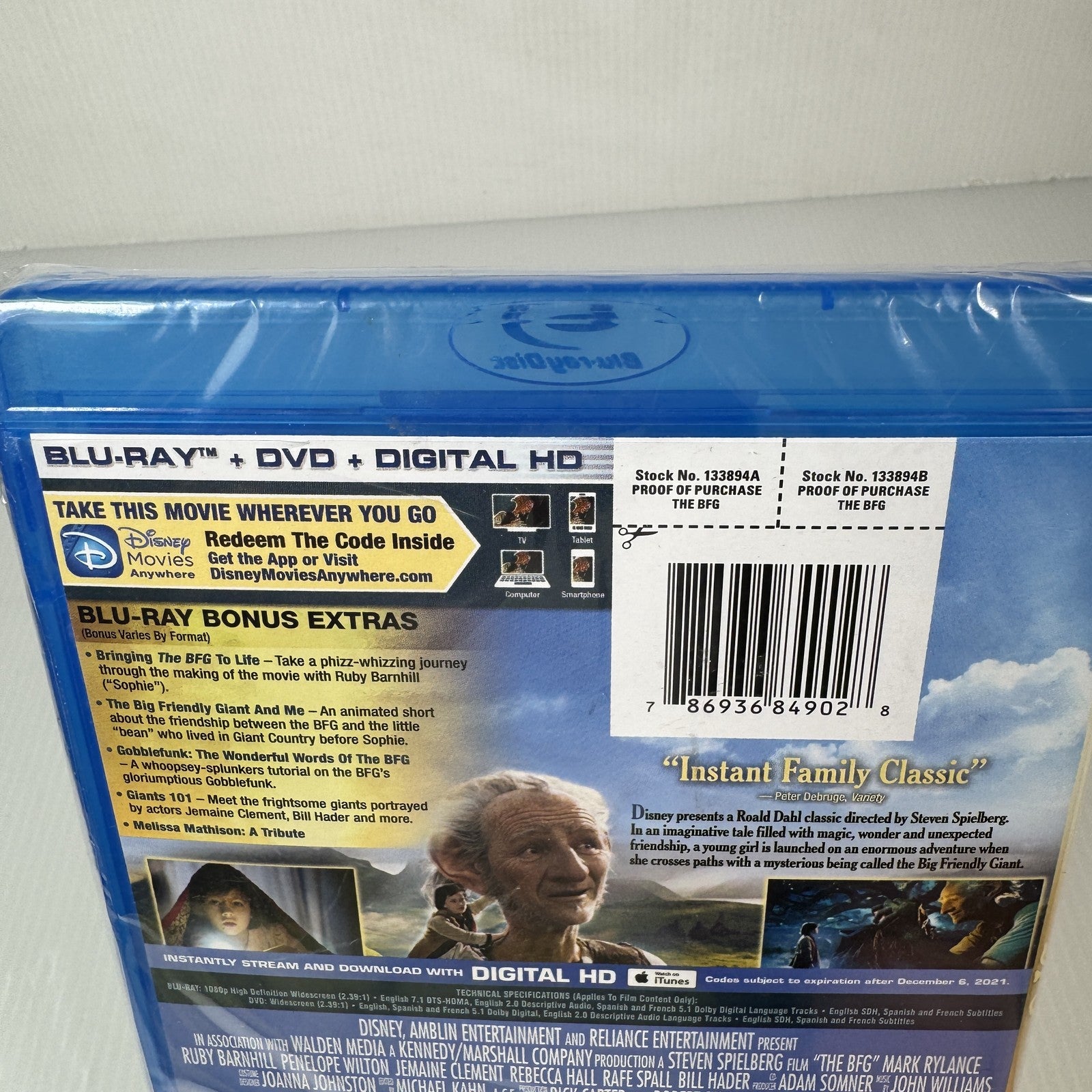 The BFG Blu-ray 2016 Steven Spielberg Ruby Barnhill Special Features Sealed