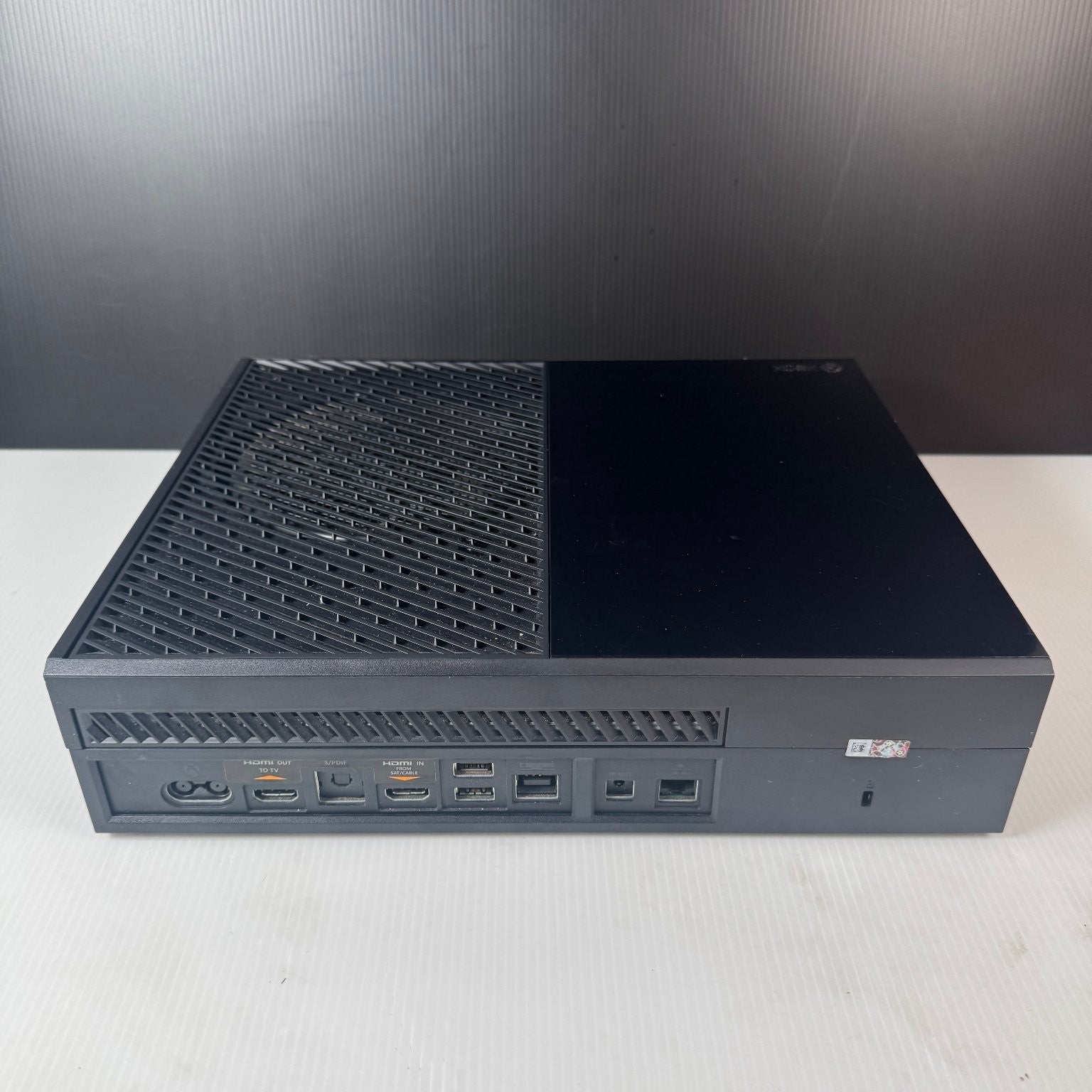 Microsoft Xbox One Original Console Bundle With GTA 5 & Assasin's Creed Unity