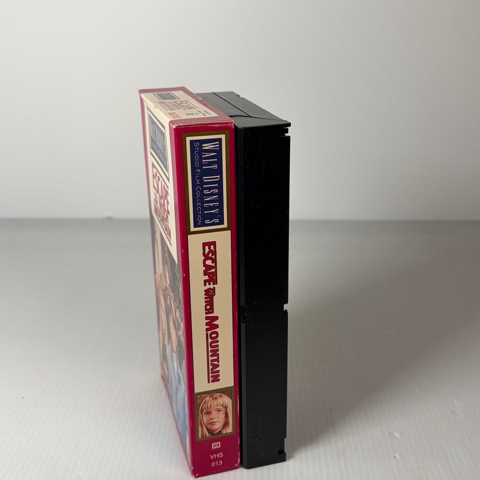 Escape to Witch Mountain VHS 1975 Sci-Fi Fantasy Studio Film Collection Disney